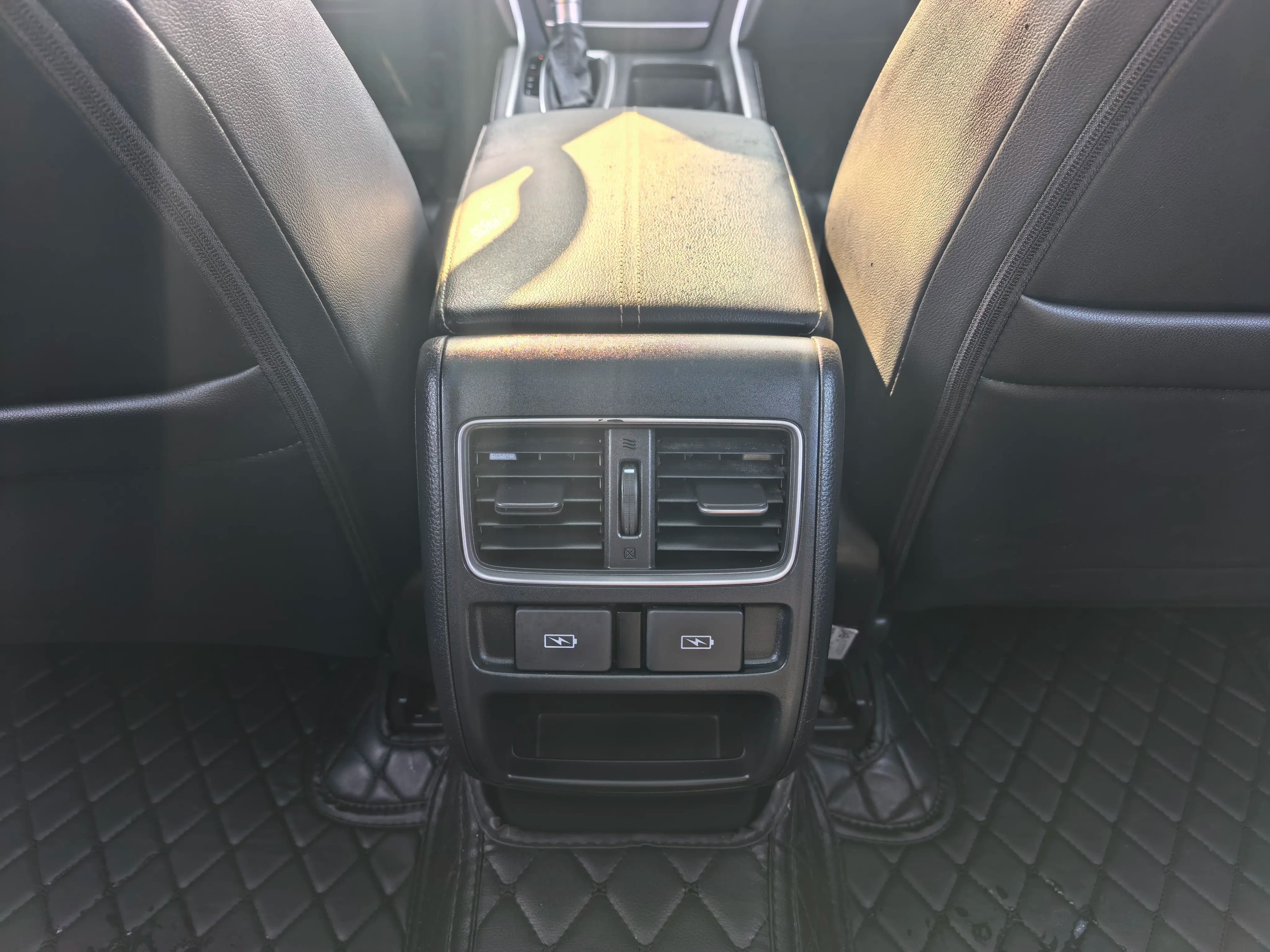 Honda Inspire 2022 г. 49126 км. — фото 11