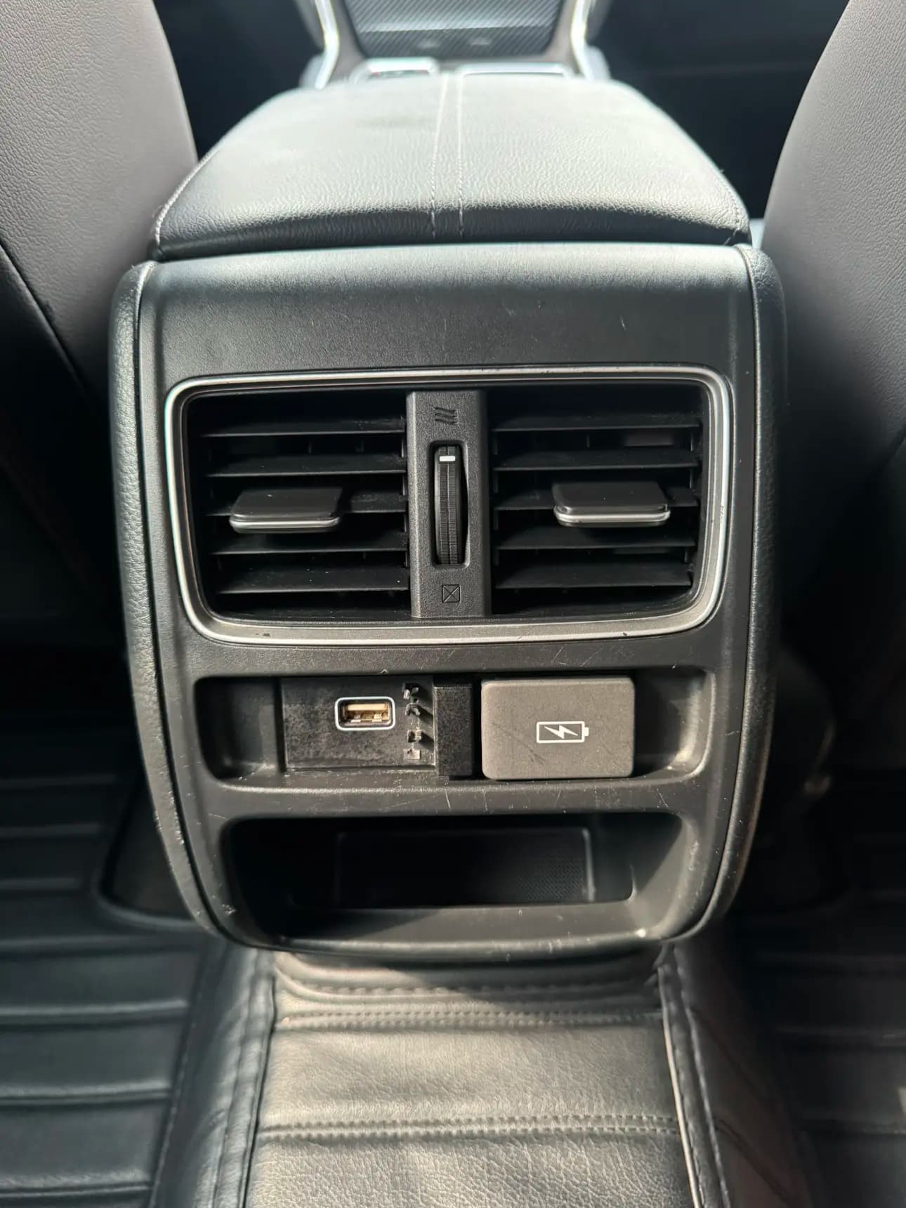 Honda Accord 2022 г. 50133 км. — фото 15