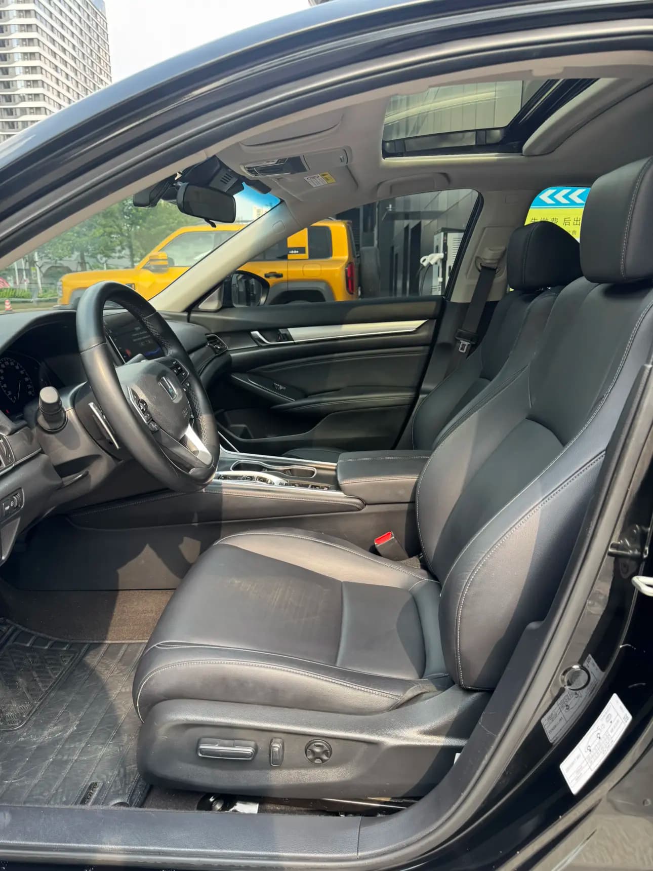 Honda Accord 2022 г. 50133 км. — фото 30