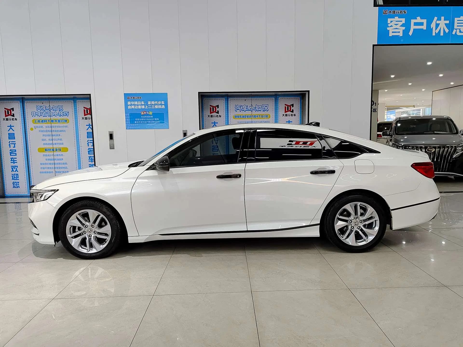 Honda Accord 2021 г. 54146 км. — фото 3