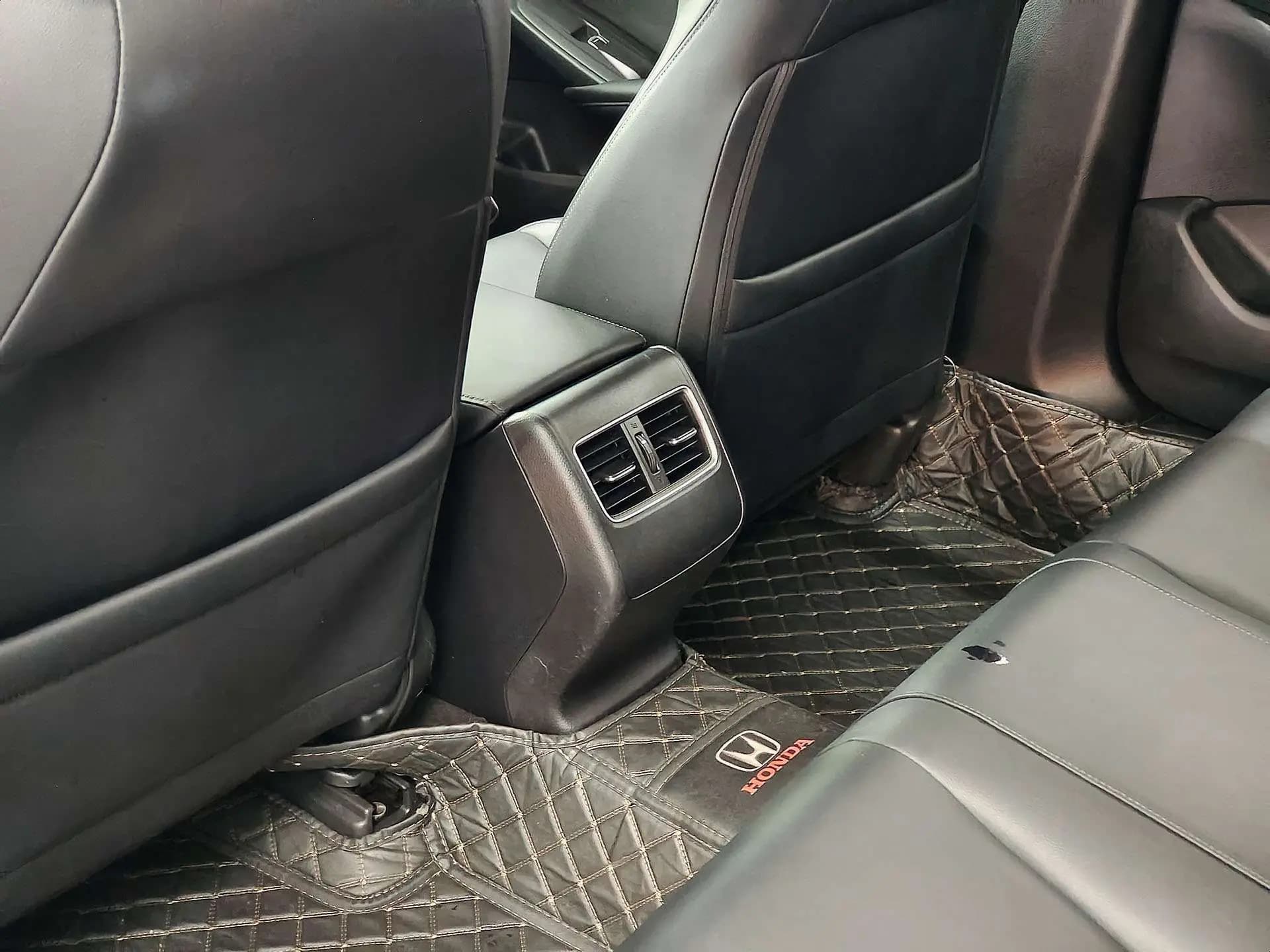 Honda Accord 2021 г. 54146 км. — фото 4