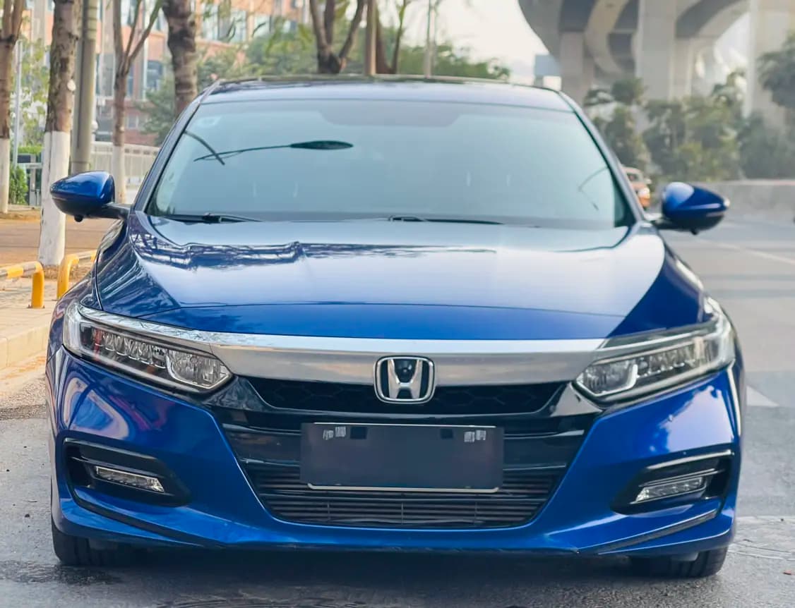 Honda Accord 2021 г. 70147 км. — фото 2