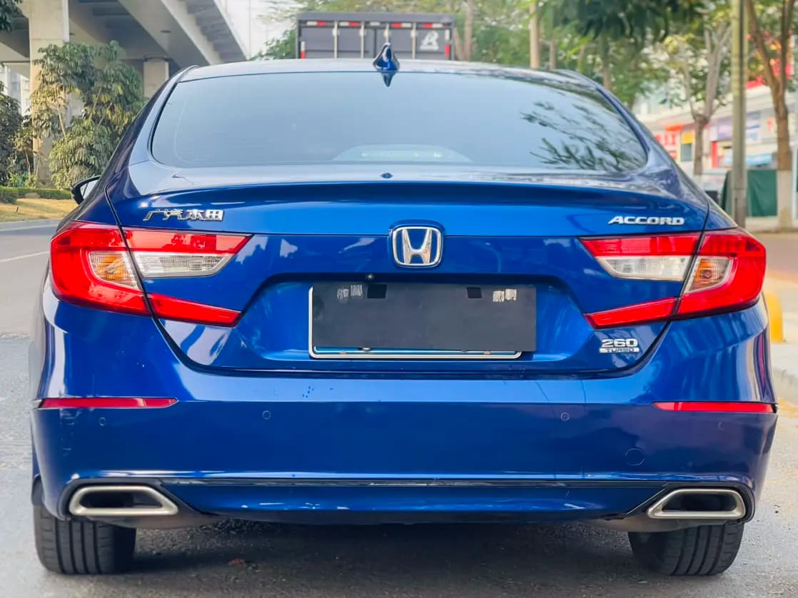 Honda Accord 2021 г. 70147 км. — фото 5