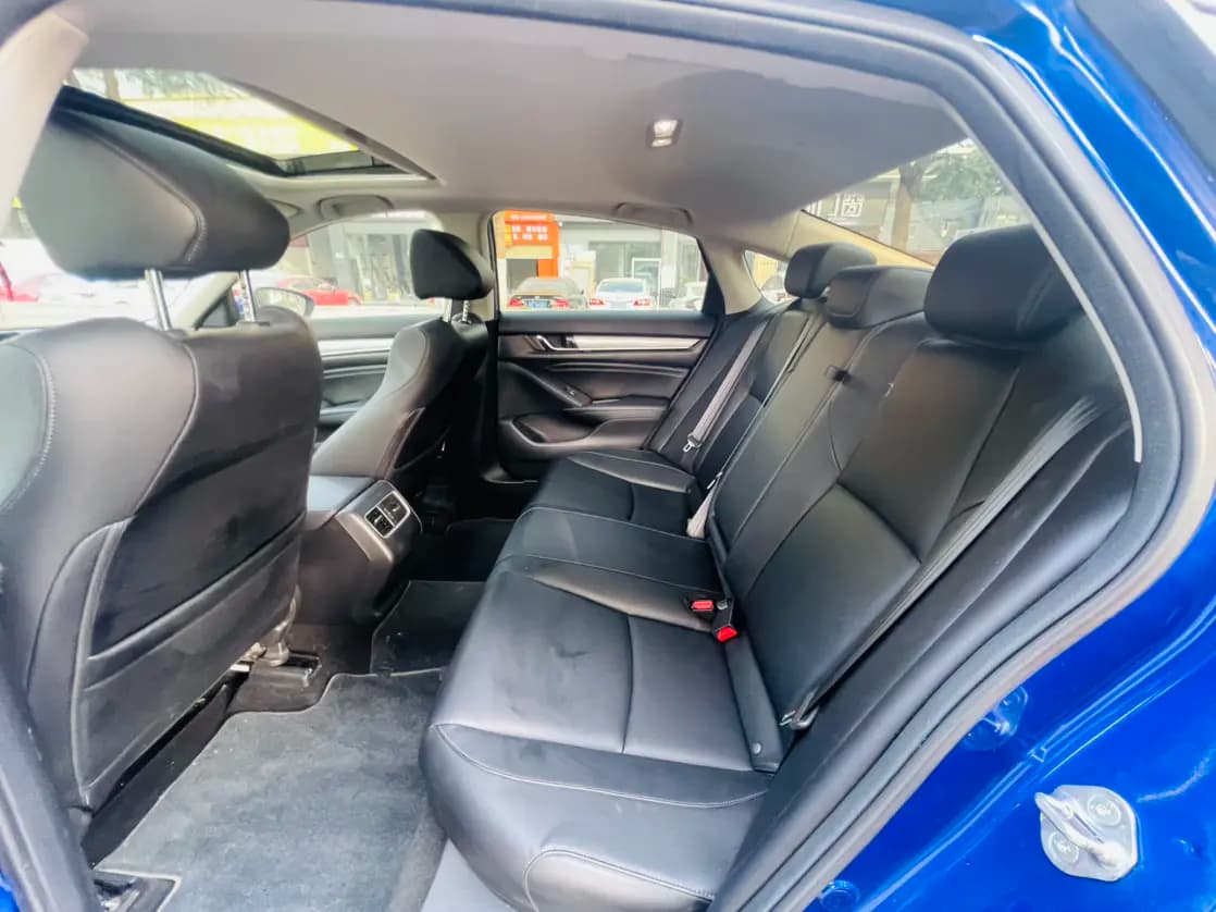 Honda Accord 2021 г. 70147 км. — фото 10