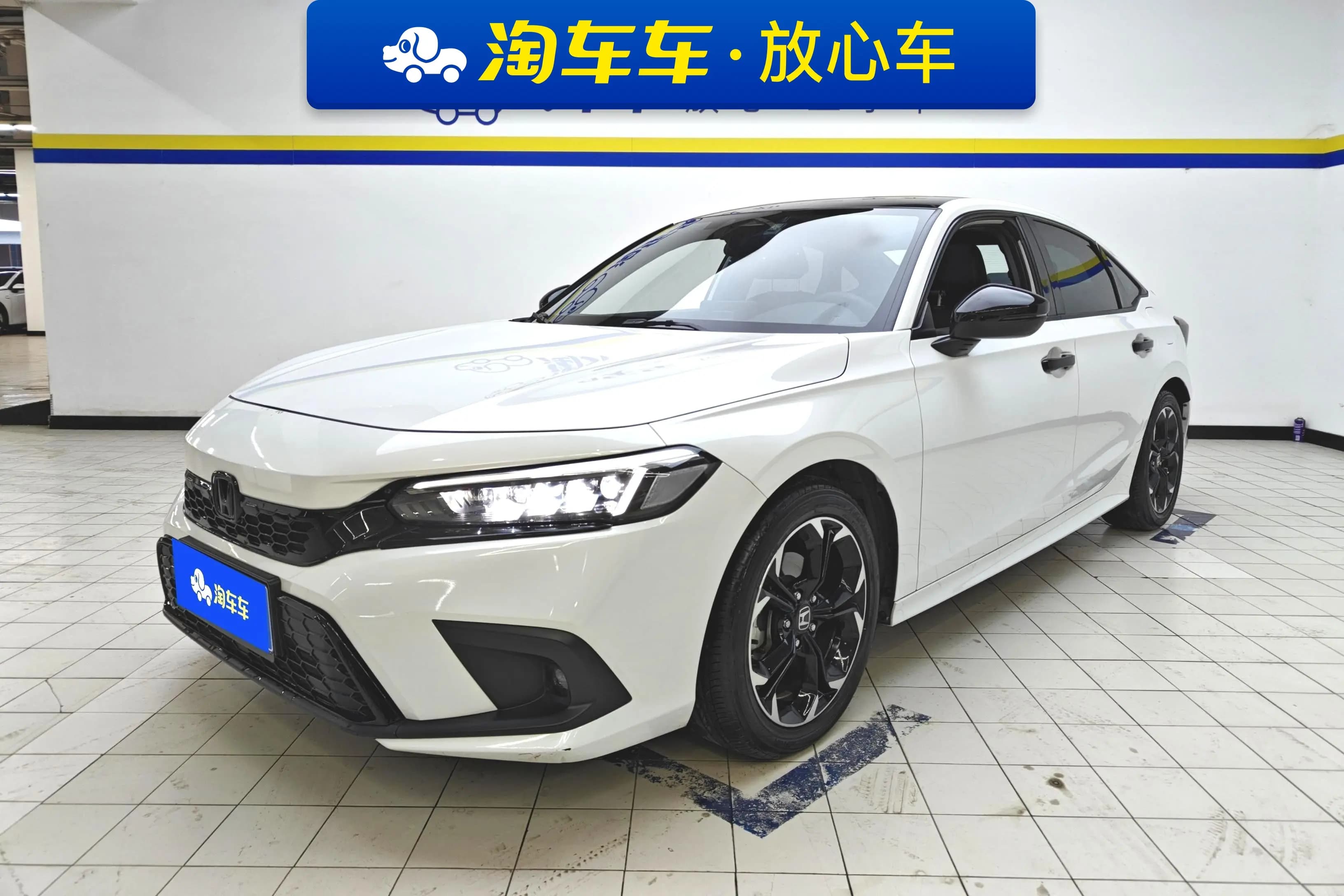 Honda Civic 2024 г. 32931 км.