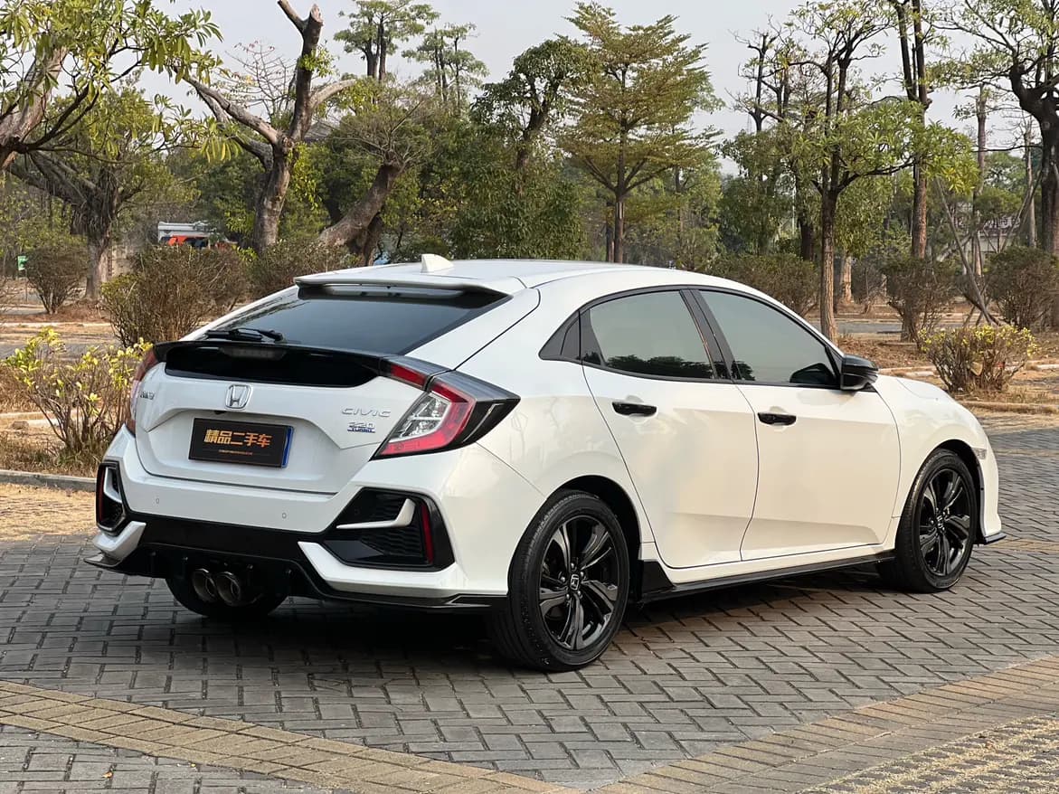 Honda Civic 2021 г. 63032 км. — фото 3