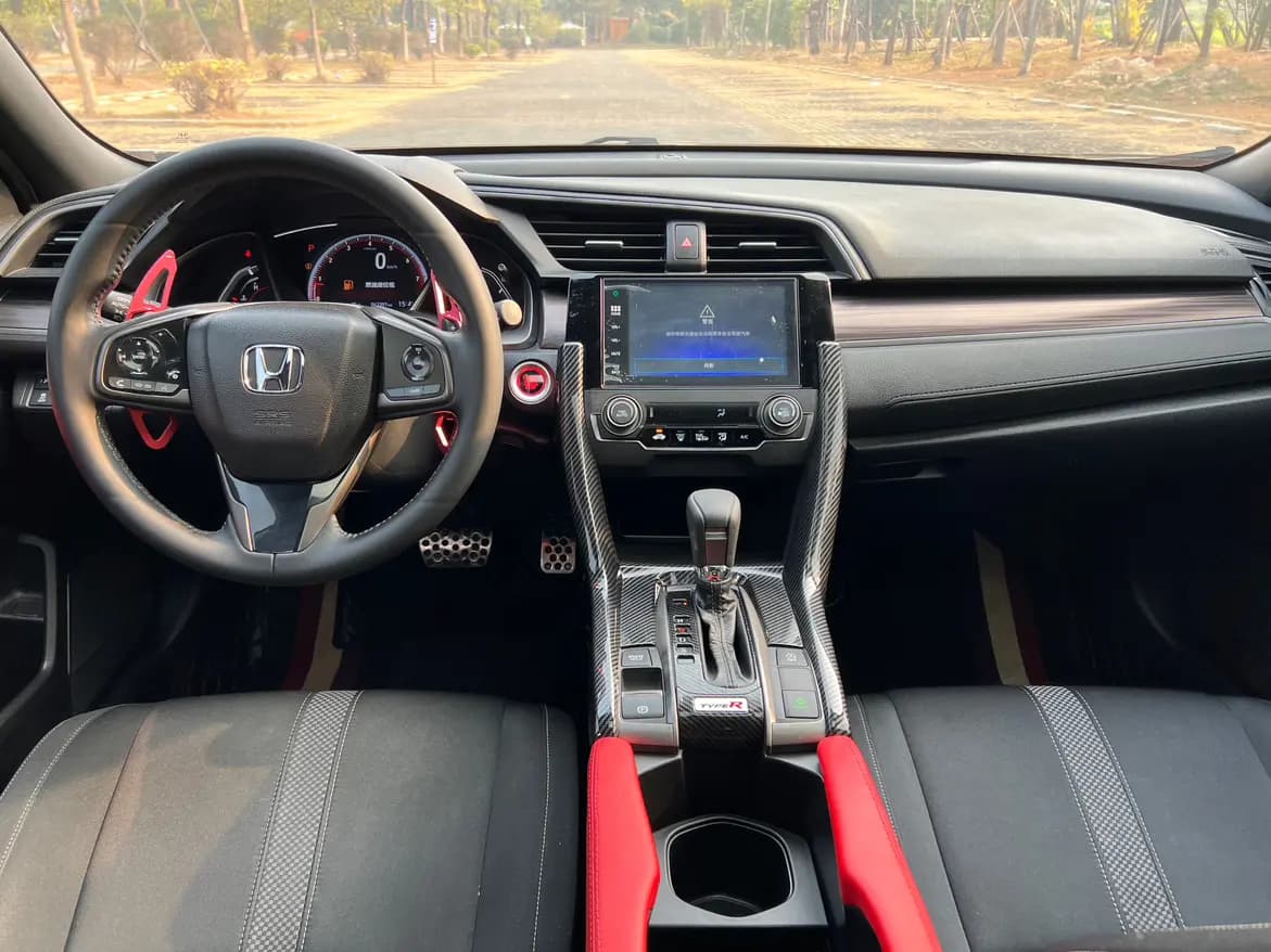 Honda Civic 2021 г. 63032 км. — фото 8