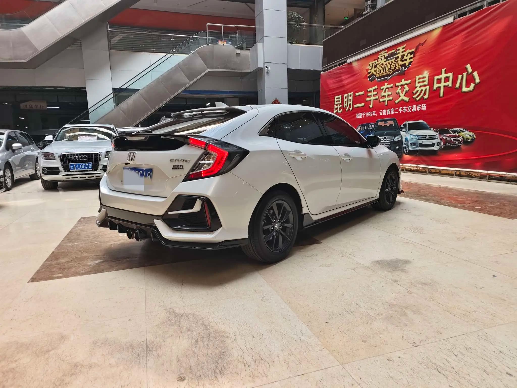 Honda Civic 2022 г. 28038 км. — фото 4