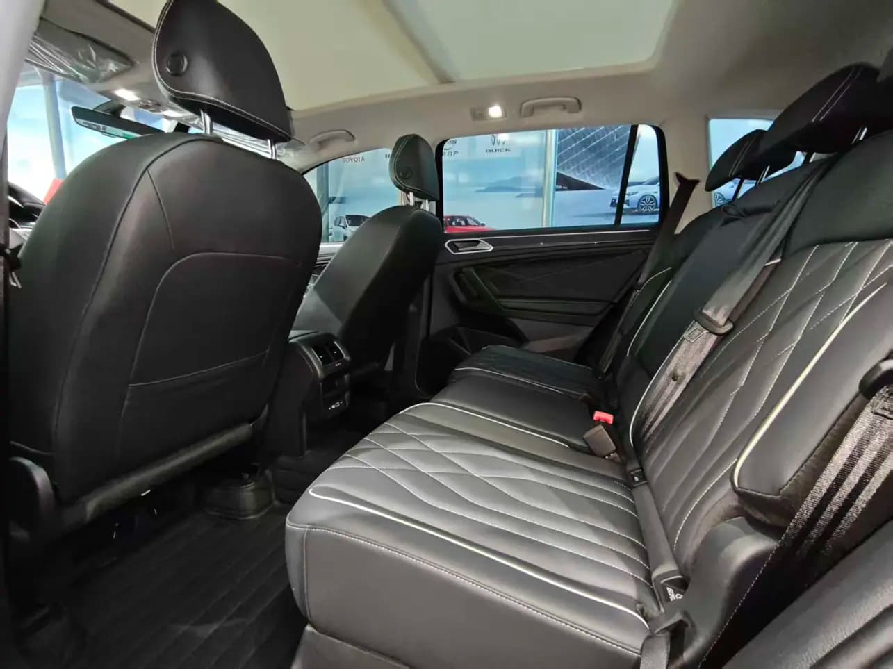 Volkswagen Tiguan L 2024 г. 24119 км. — фото 9