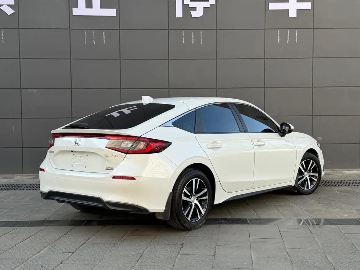 Honda Civic 2024 г. 14041 км. — фото 3