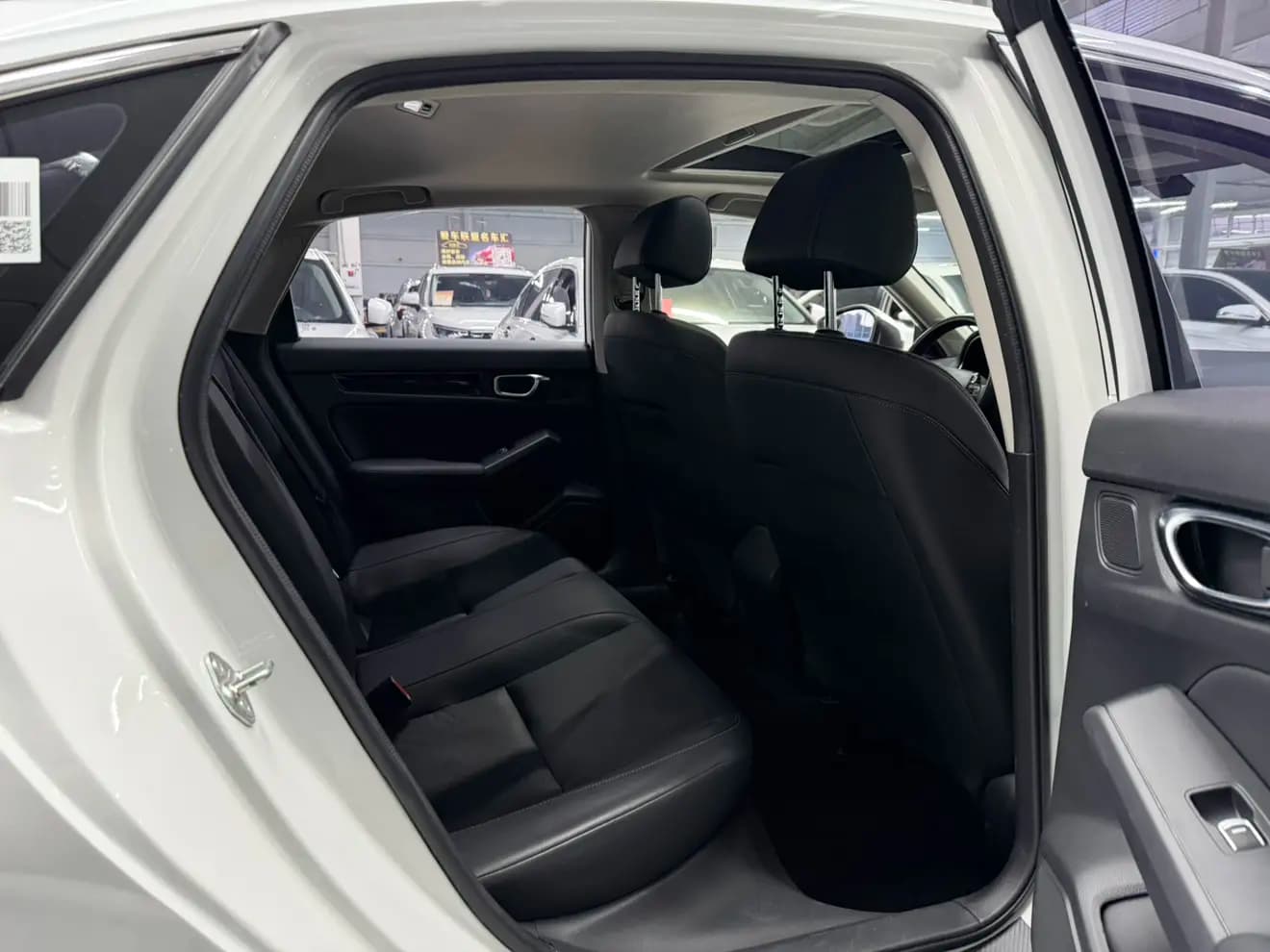 Honda Civic 2022 г. 27444 км. — фото 10