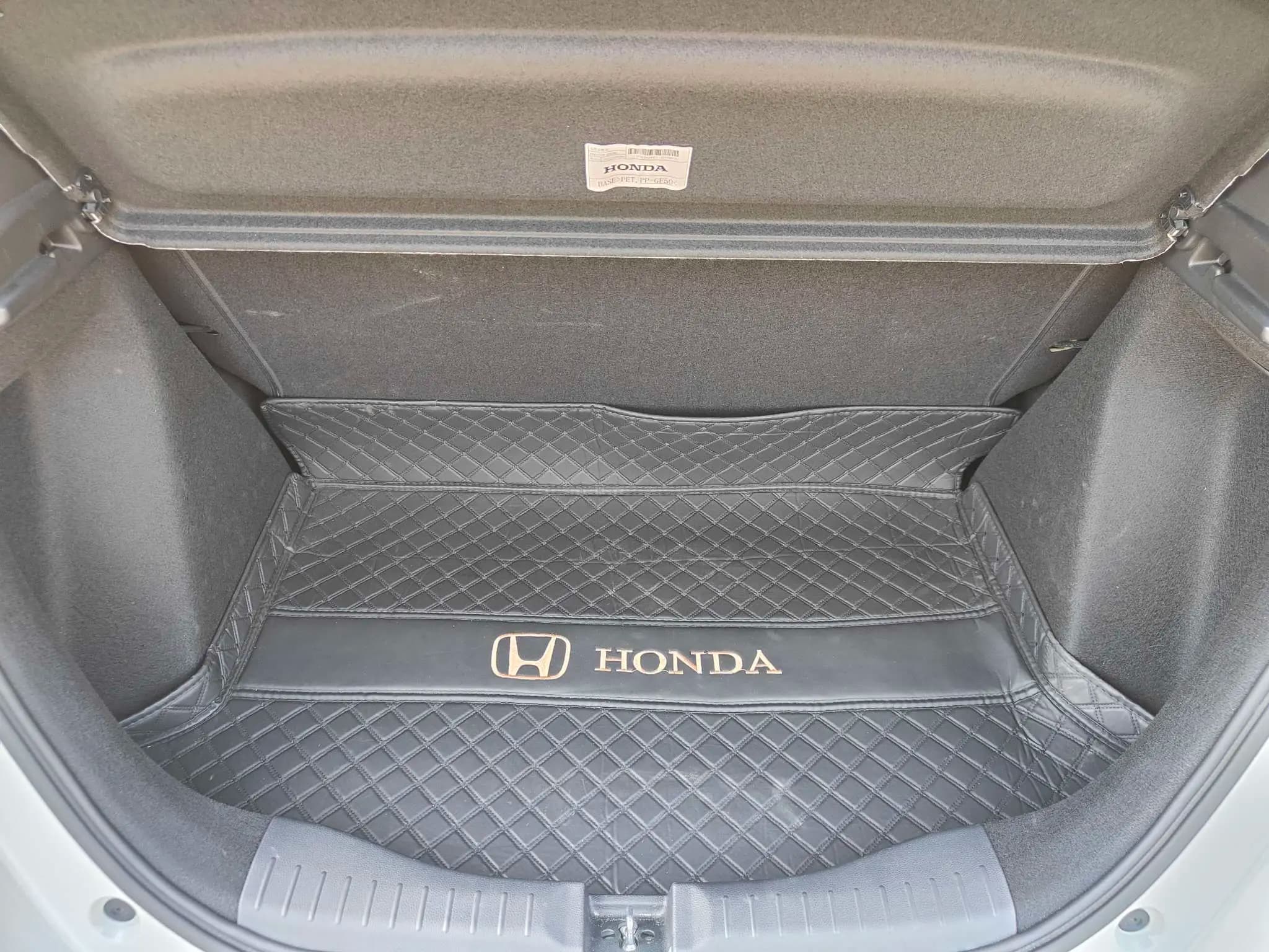 Honda Fit 2024 г. 10122 км. — фото 17