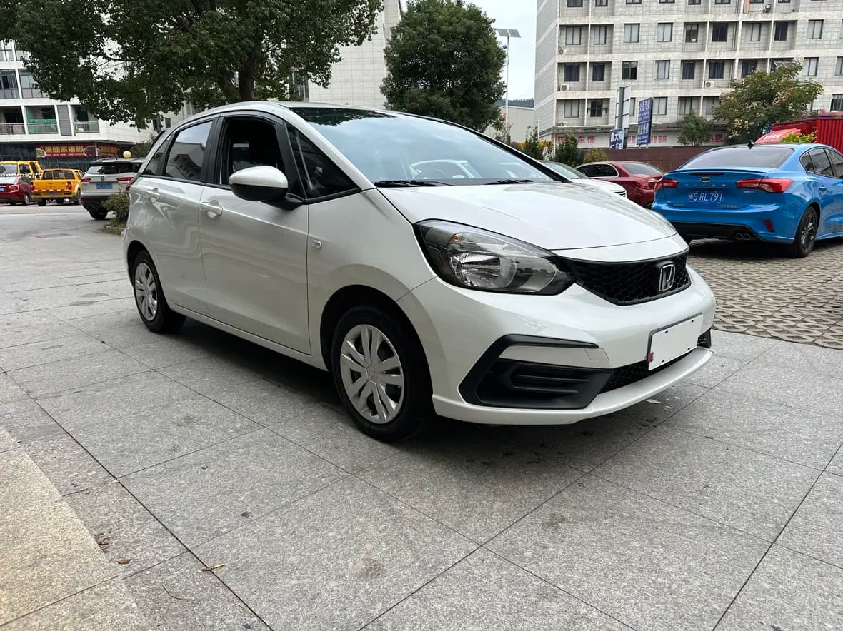 Honda Fit 2024 г. 41123 км. — фото 3