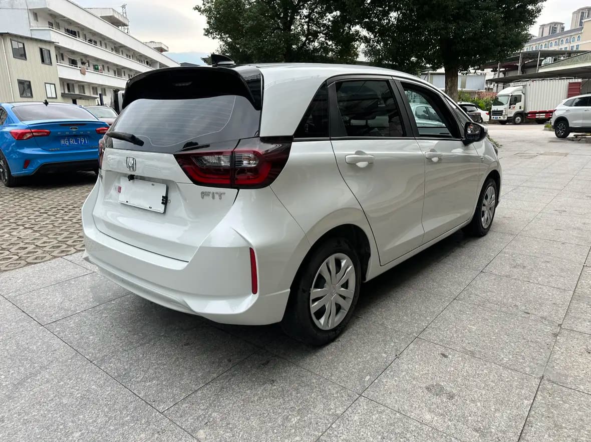Honda Fit 2024 г. 41123 км. — фото 5