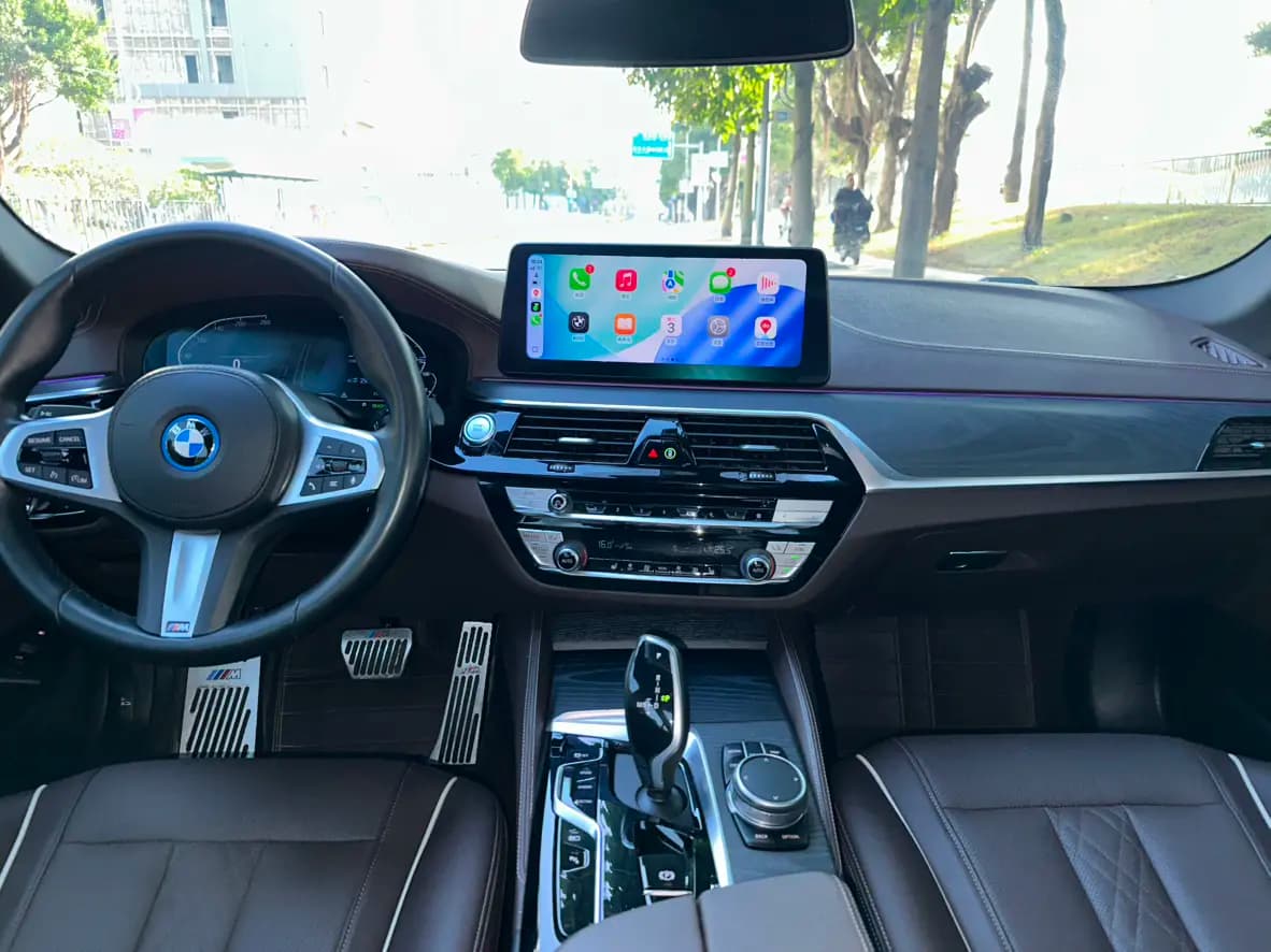 BMW 5 Series PHEV 2022 г. 99067 км. — фото 14