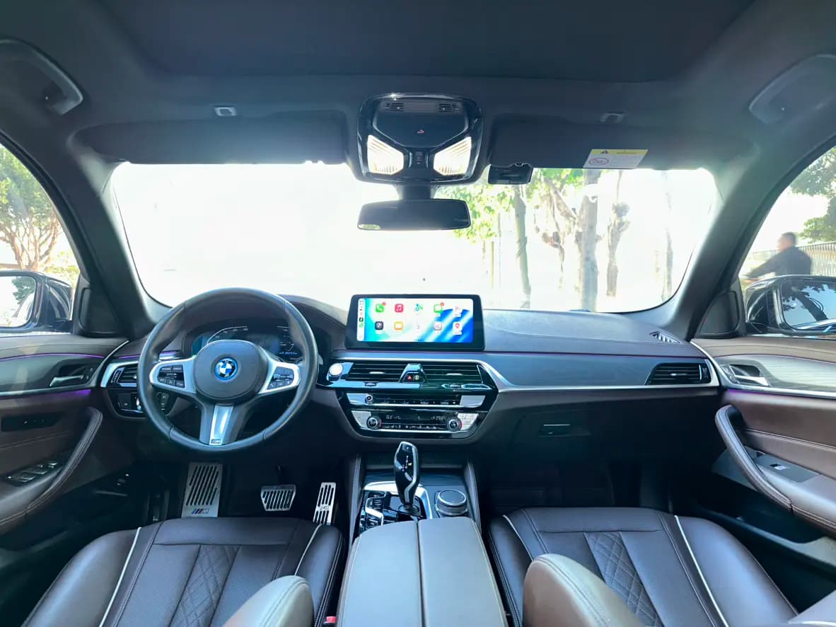 BMW 5 Series PHEV 2022 г. 99067 км. — фото 18