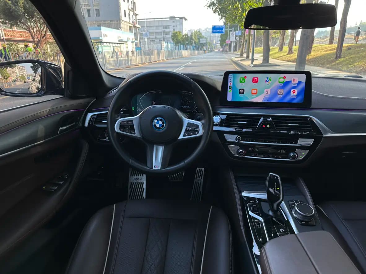 BMW 5 Series PHEV 2022 г. 99067 км. — фото 19