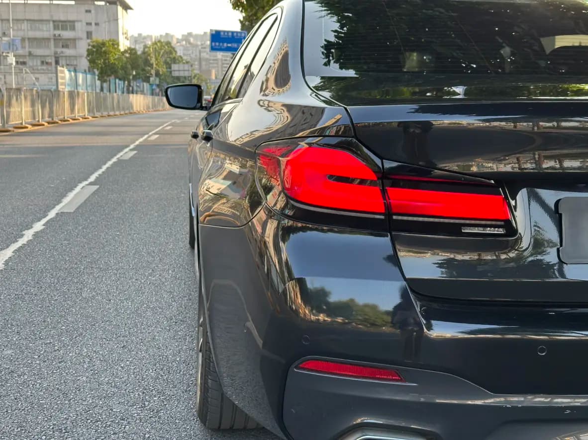 BMW 5 Series PHEV 2022 г. 99067 км. — фото 6