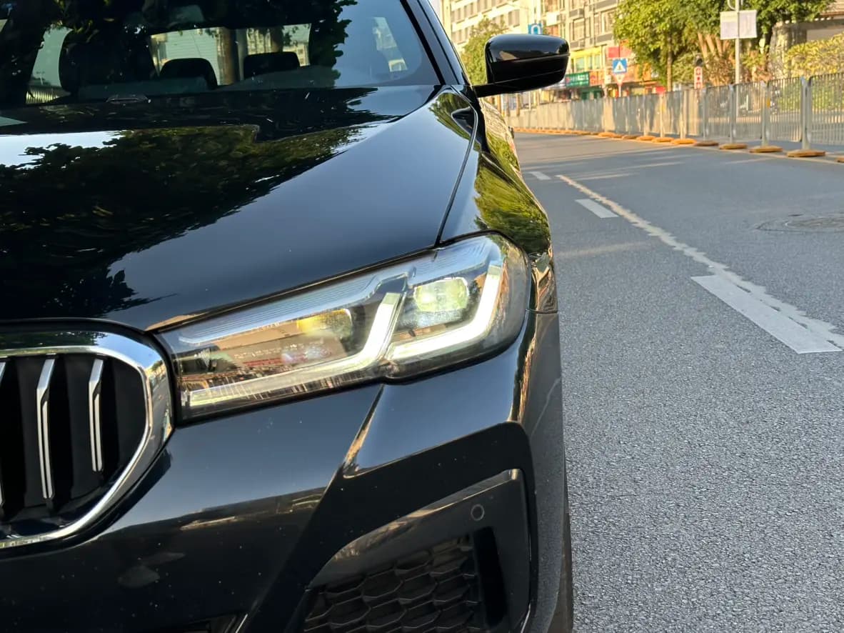 BMW 5 Series PHEV 2022 г. 99067 км. — фото 7
