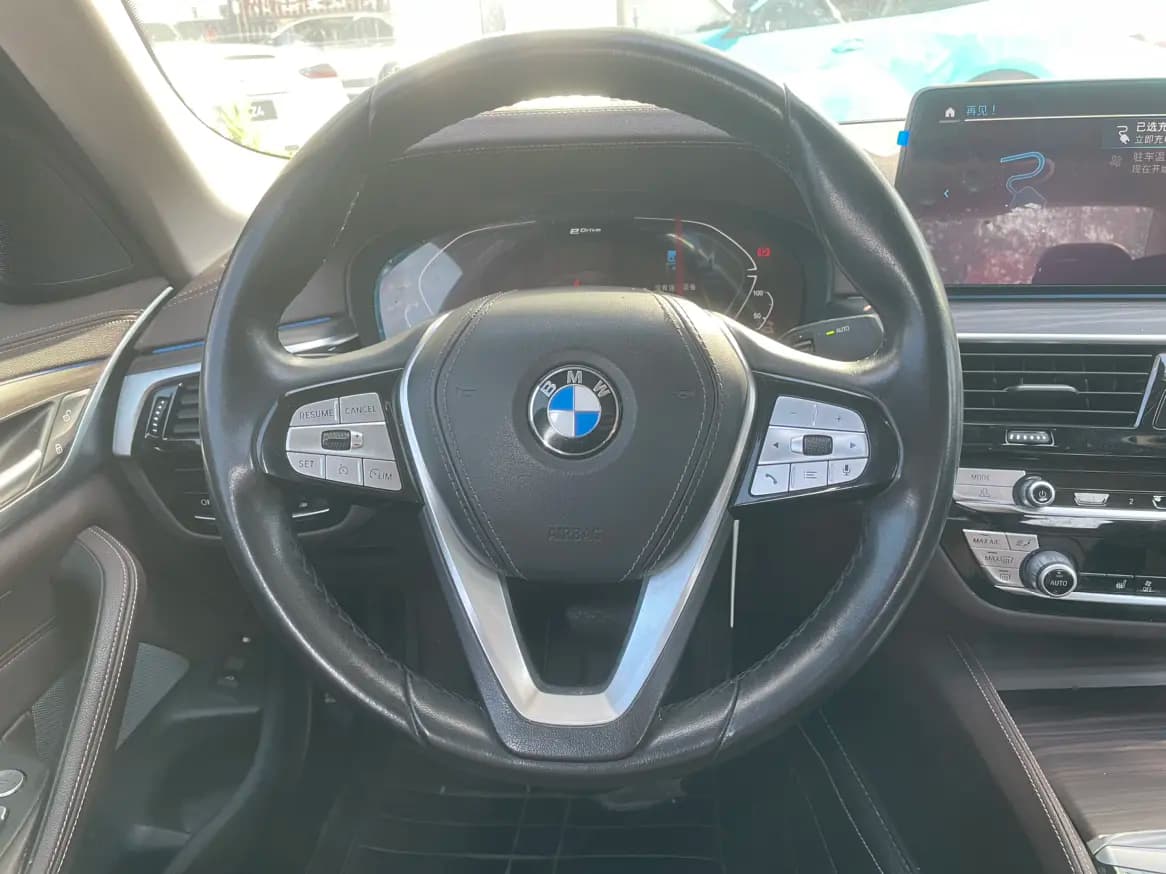 BMW 5 Series PHEV 2021 г. 88000 км. — фото 10