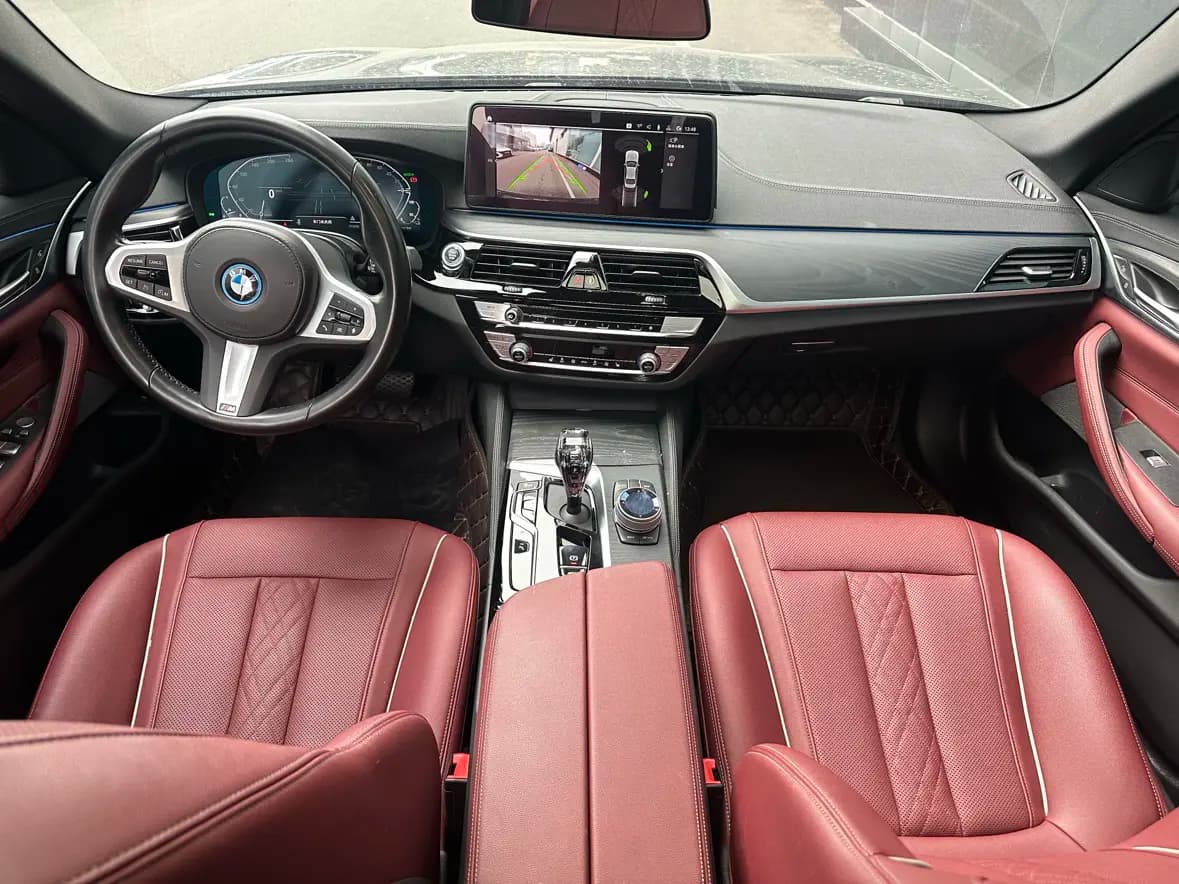 BMW 5 Series PHEV 2022 г. 82110 км. — фото 4