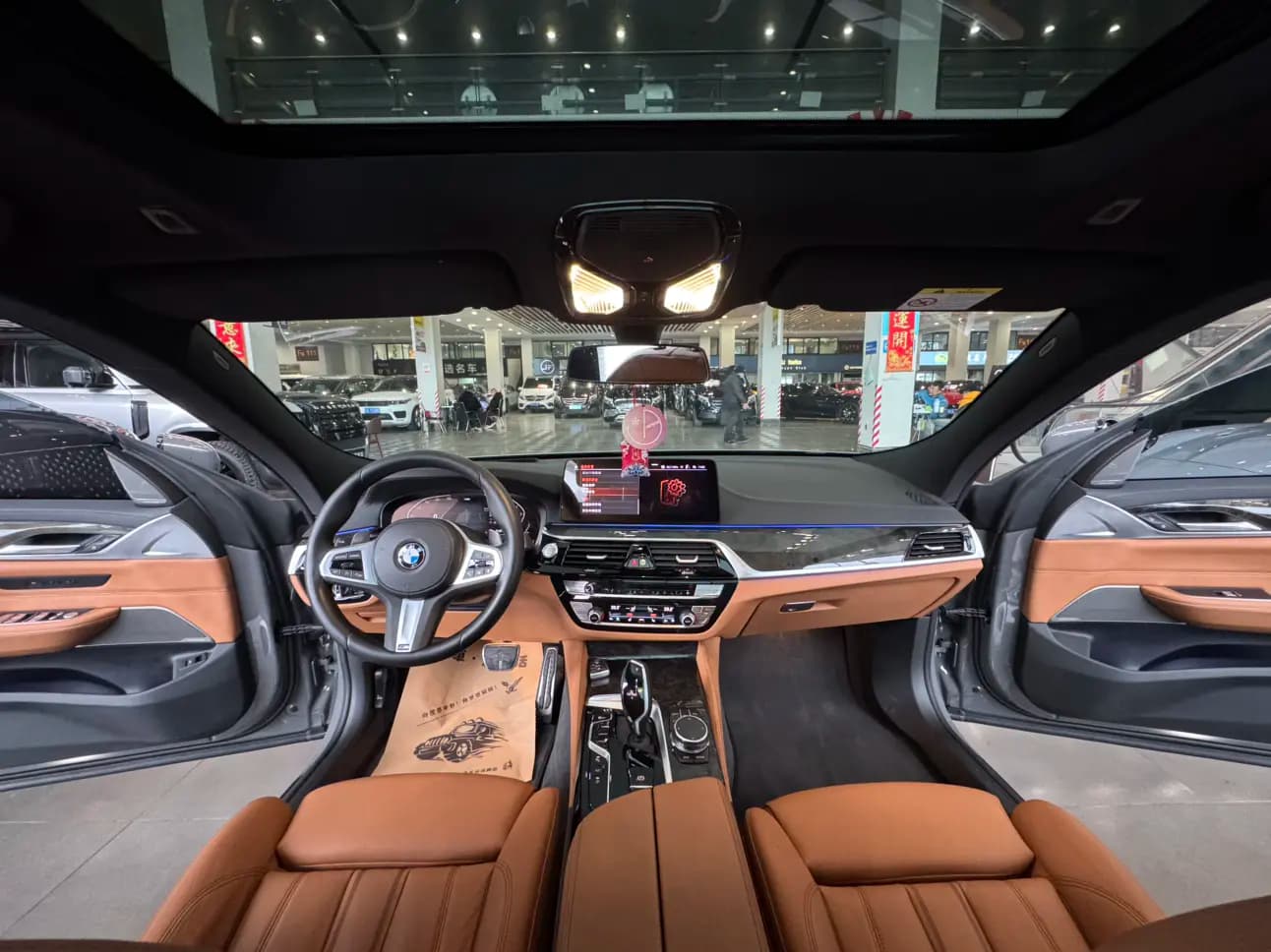 BMW 6 Series GT 2023 г. 49136 км. — фото 17