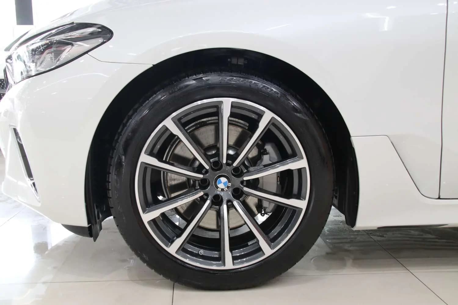 BMW 6 Series GT 2024 г. 14033 км. — фото 8