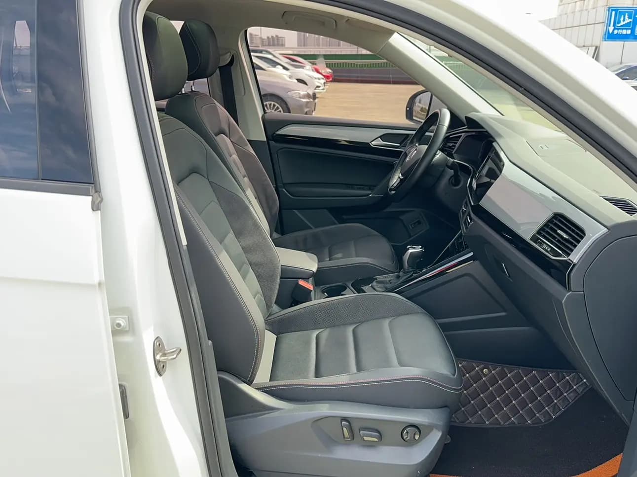 Volkswagen Tayron 2022 г. 60616 км. — фото 12