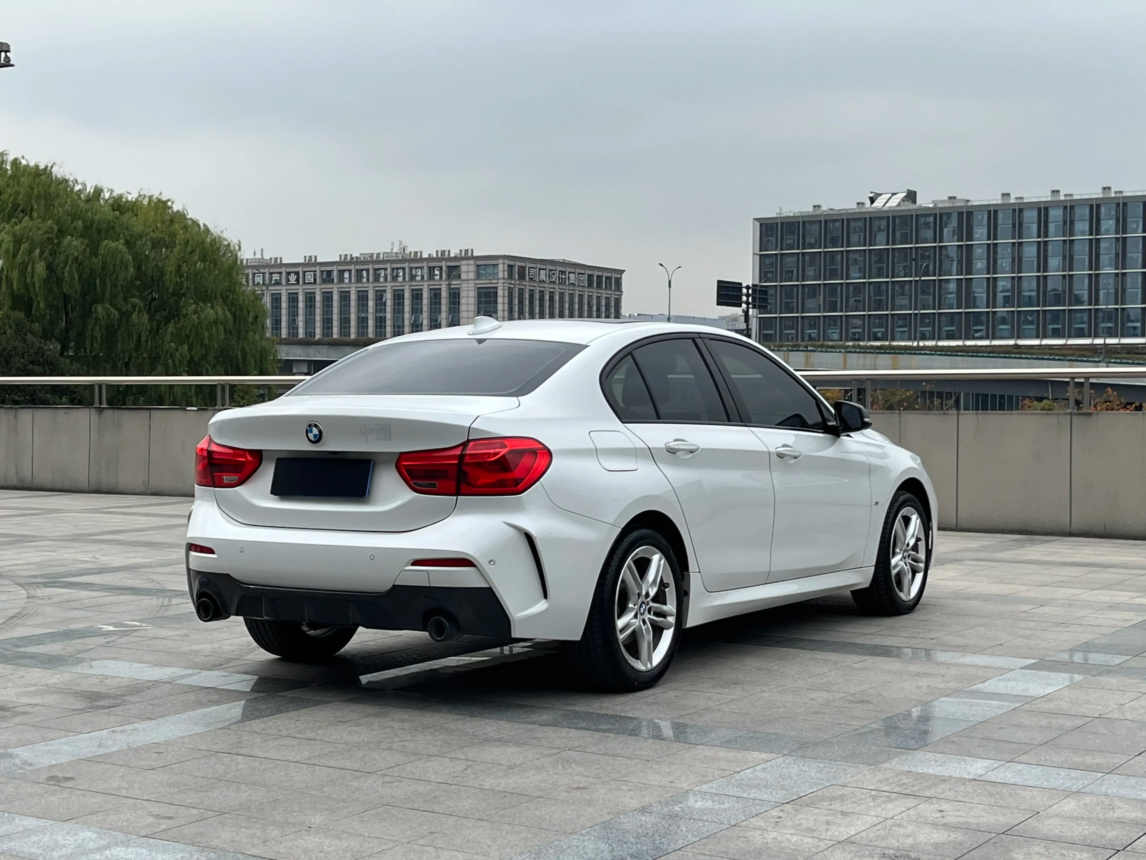 BMW 1 Series 2021 г. 82099 км. — фото 6