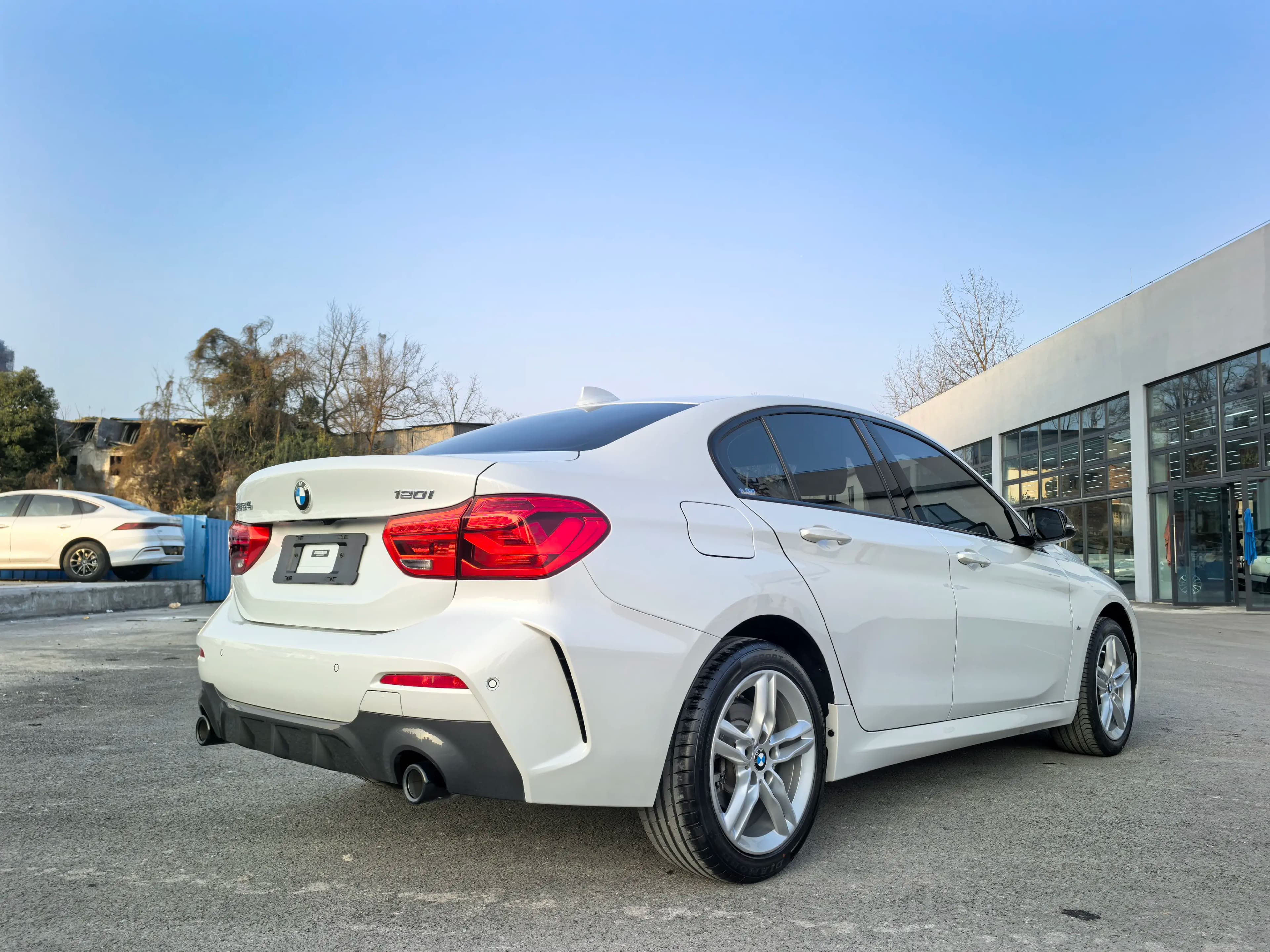 BMW 1 Series 2022 г. 15040 км. — фото 6