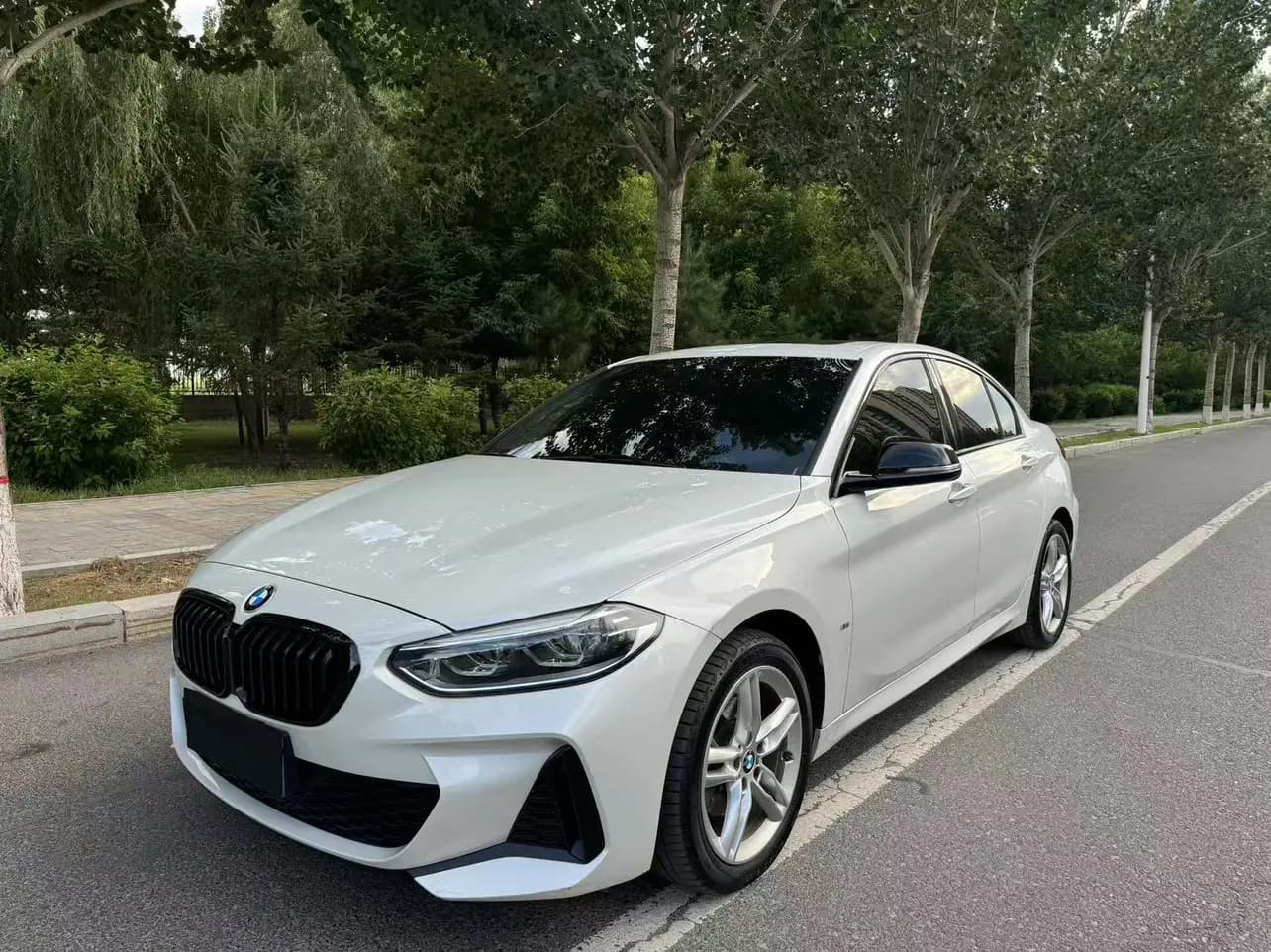 BMW 1 Series 2022 г. 39000 км.