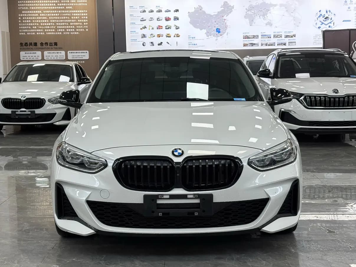 BMW 1 Series 2022 г. 27000 км. — фото 2