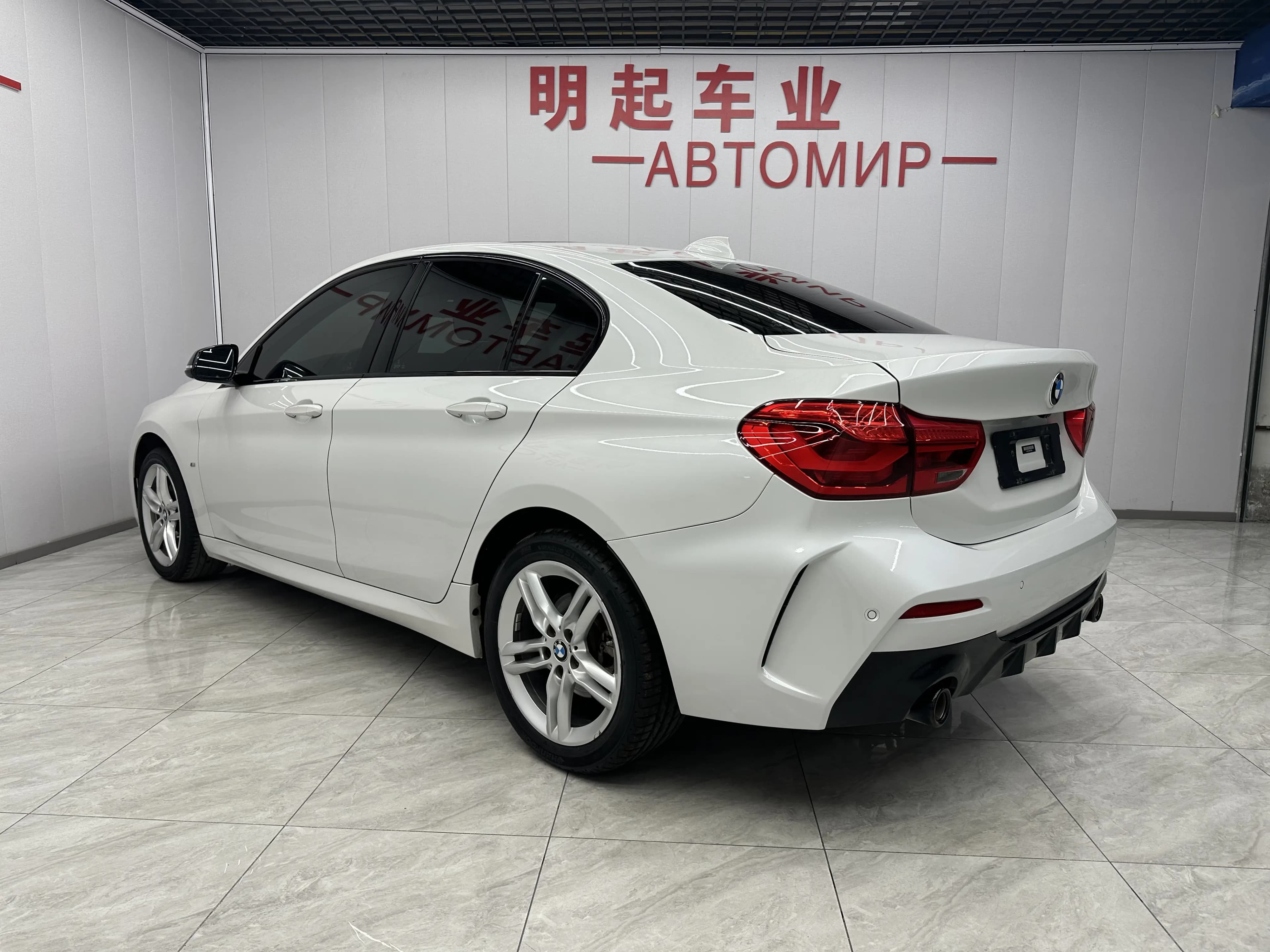 BMW 1 Series 2021 г. 44000 км. — фото 2