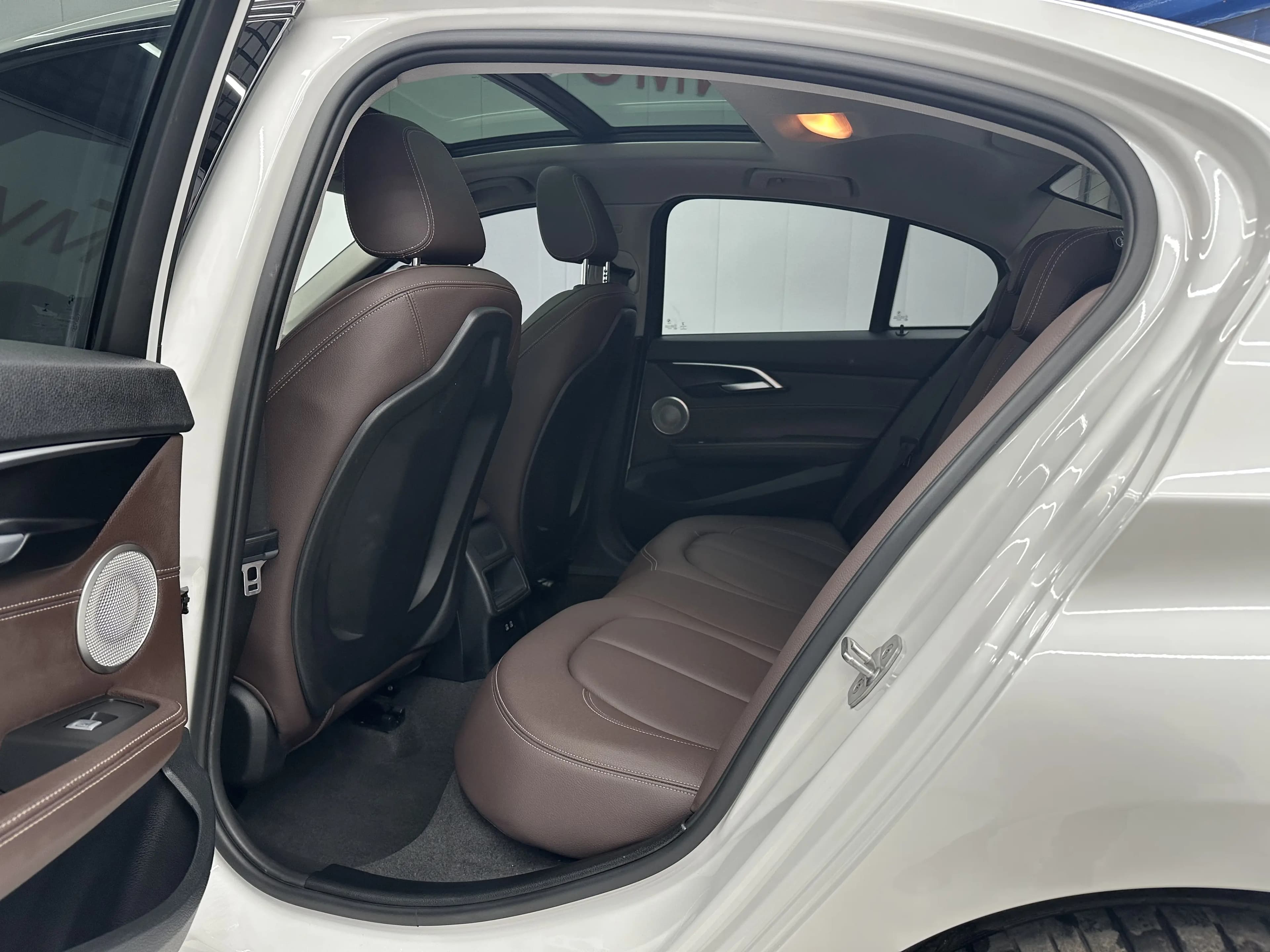 BMW 1 Series 2021 г. 44000 км. — фото 10