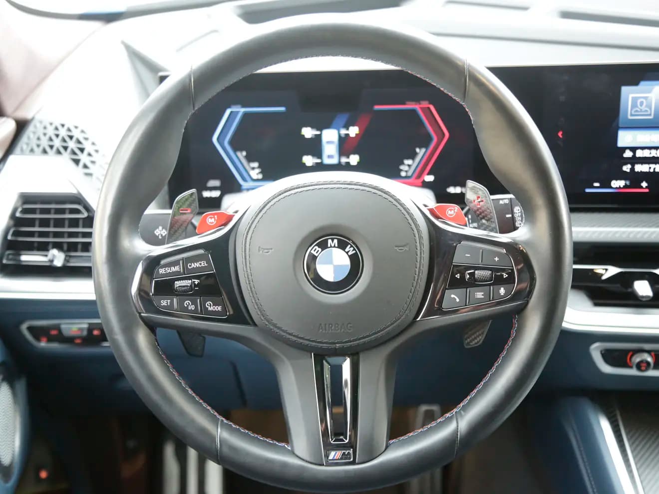 BMW XM 2023 г. 13029 км. — фото 7