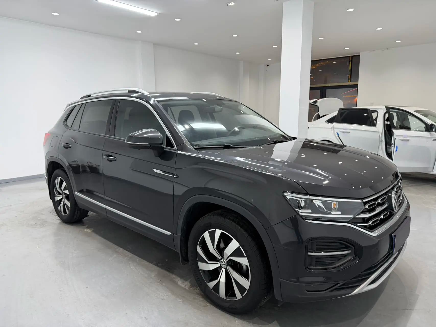 Volkswagen Tayron 2021 г. 24019 км. — фото 3