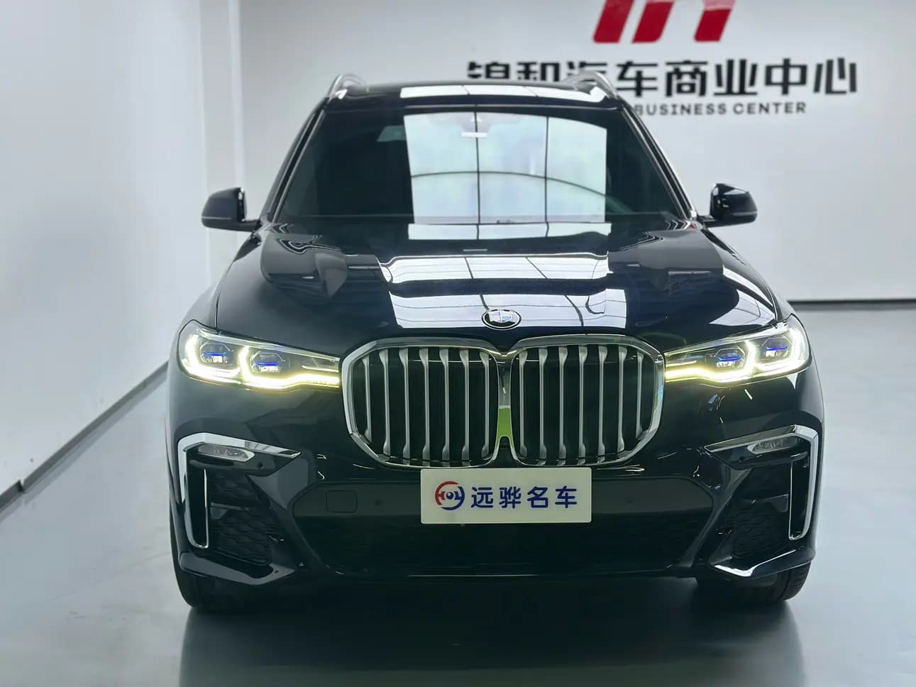 BMW X7 2021 г. 58085 км. — фото 2