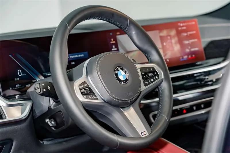BMW X6 2025 г. 5785 км. — фото 11
