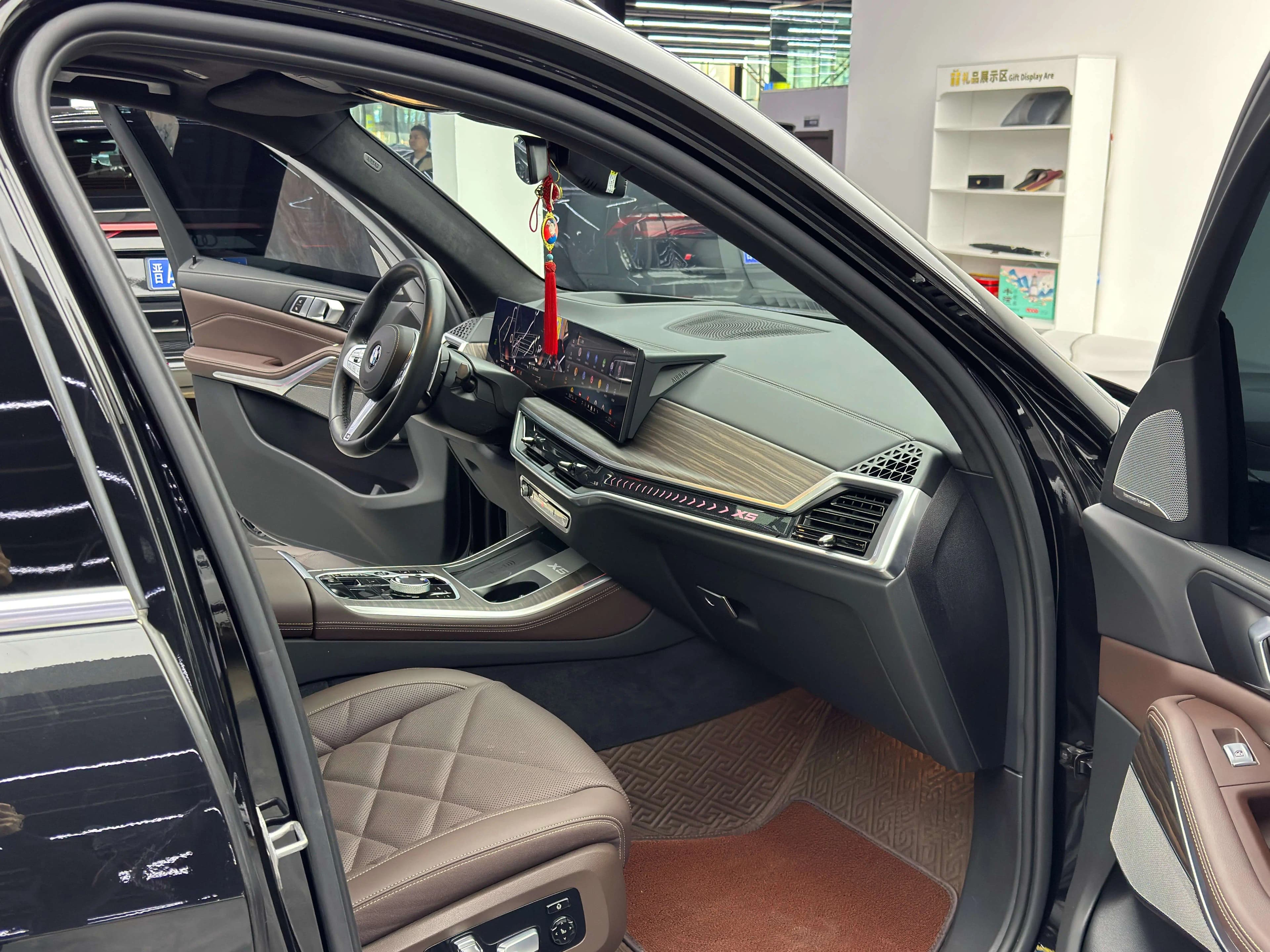 BMW X5 2024 г. 25431 км. — фото 3
