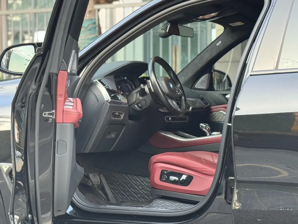 BMW X5 2023 г. 56085 км. — фото 11