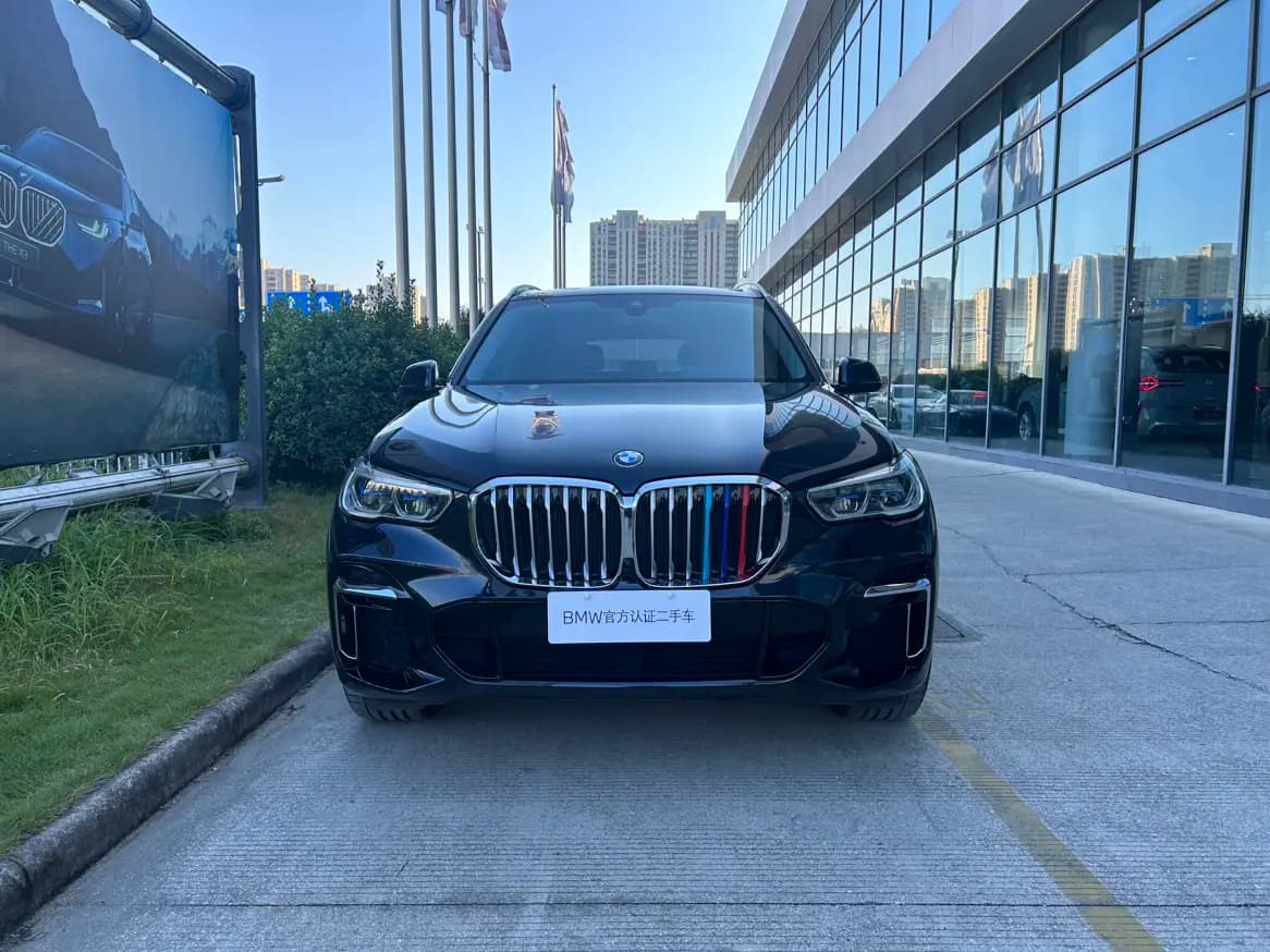 BMW X5 2023 г. 74818 км. — фото 2