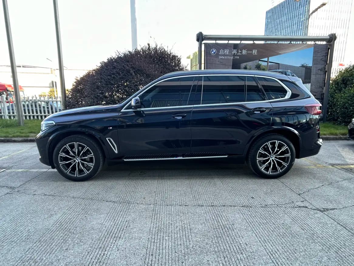 BMW X5 2023 г. 74818 км. — фото 3