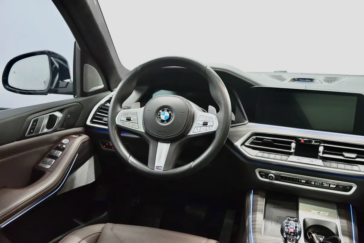BMW X5 2023 г. 71254 км. — фото 22