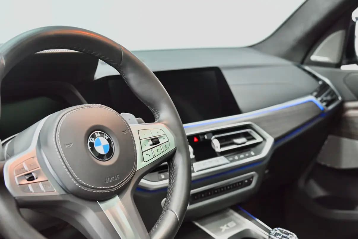 BMW X5 2023 г. 71254 км. — фото 24