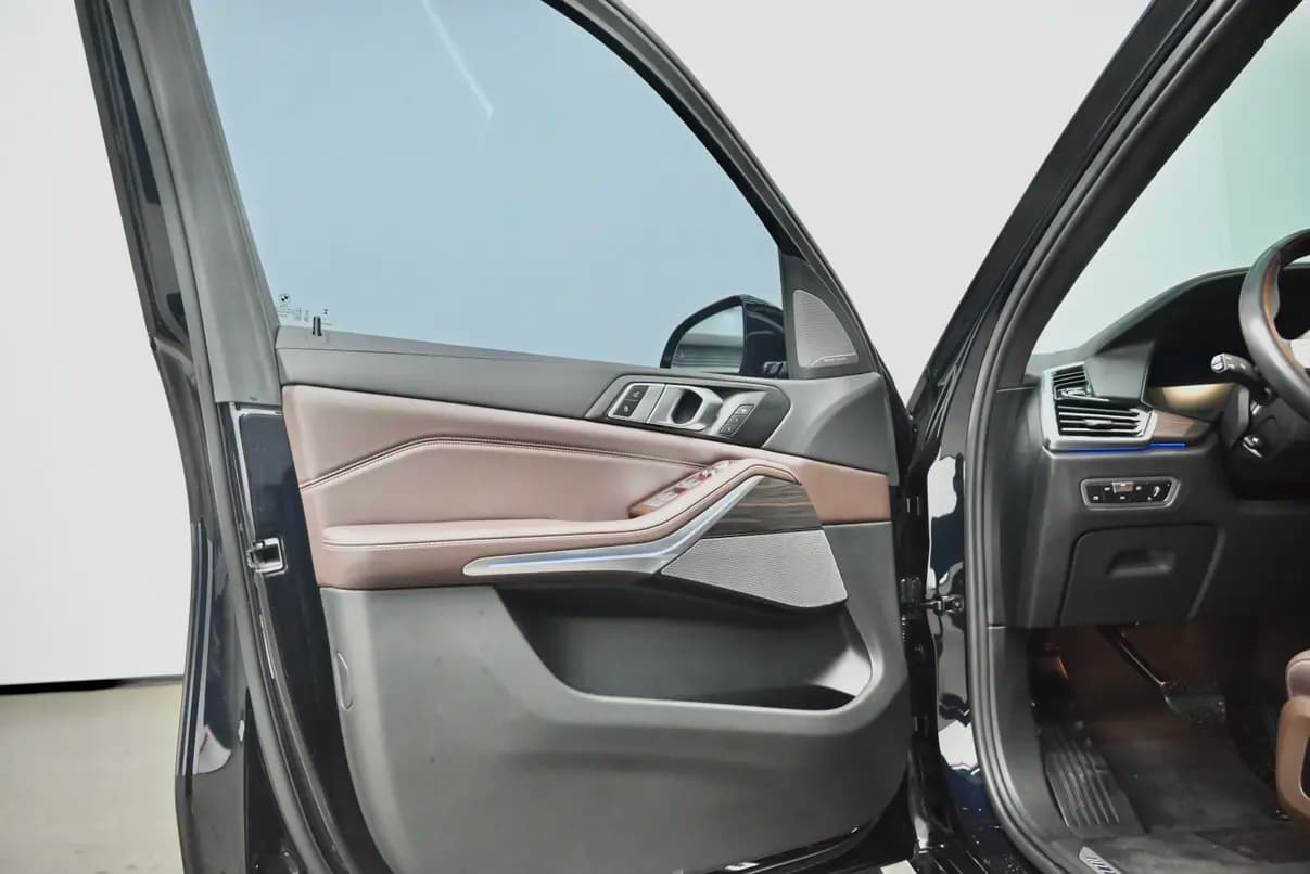 BMW X5 2023 г. 71254 км. — фото 31