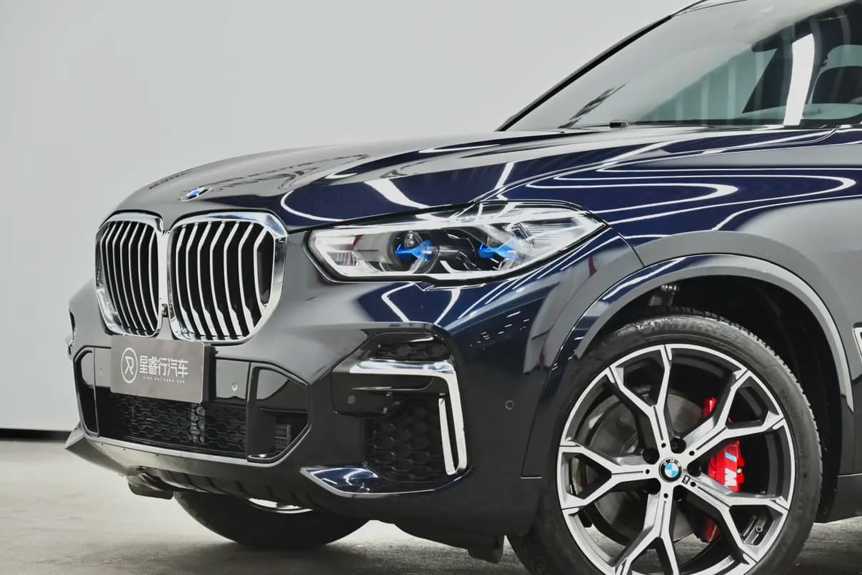 BMW X5 2023 г. 71254 км. — фото 10