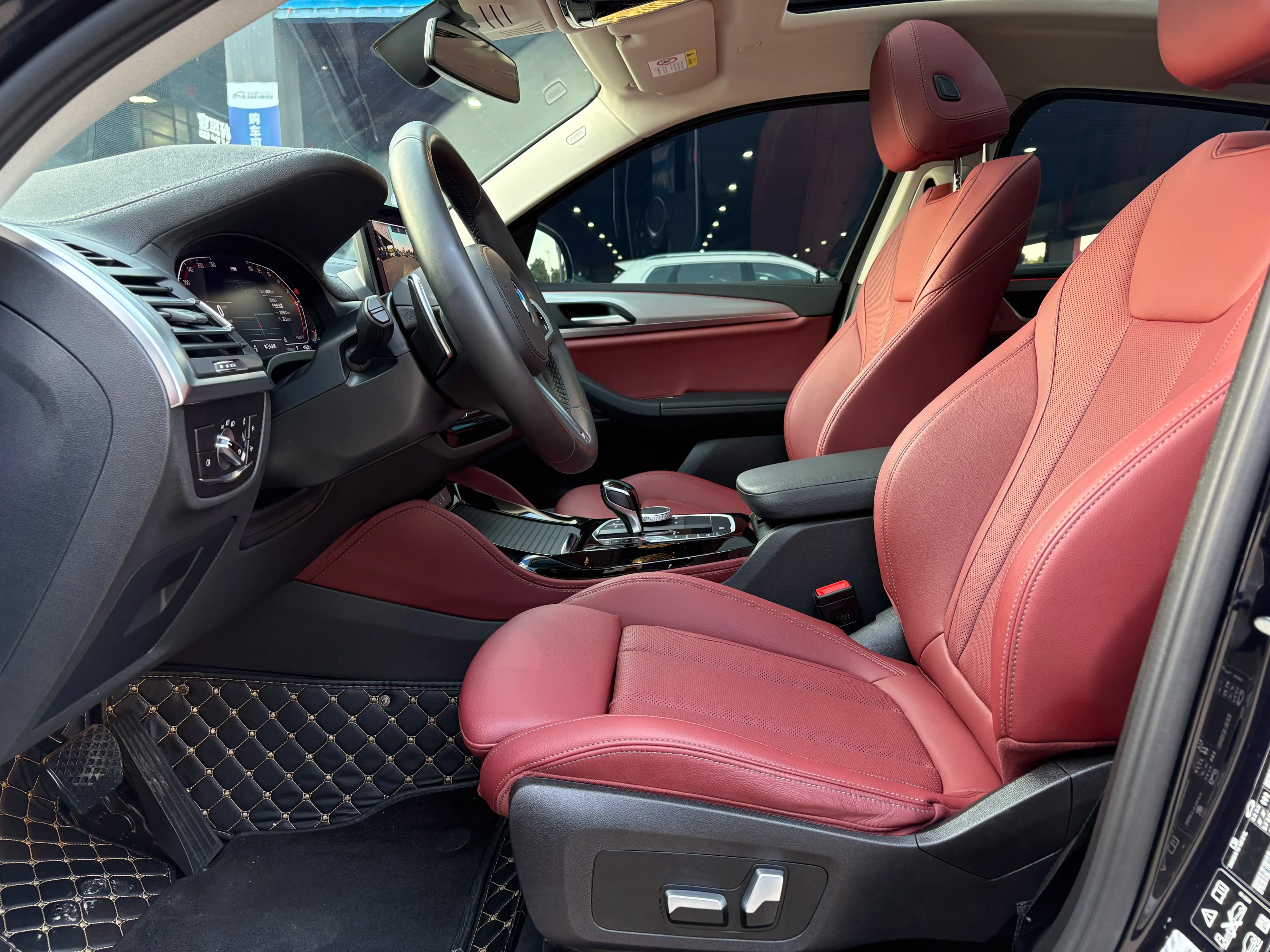 BMW X4 2023 г. 34110 км. — фото 17