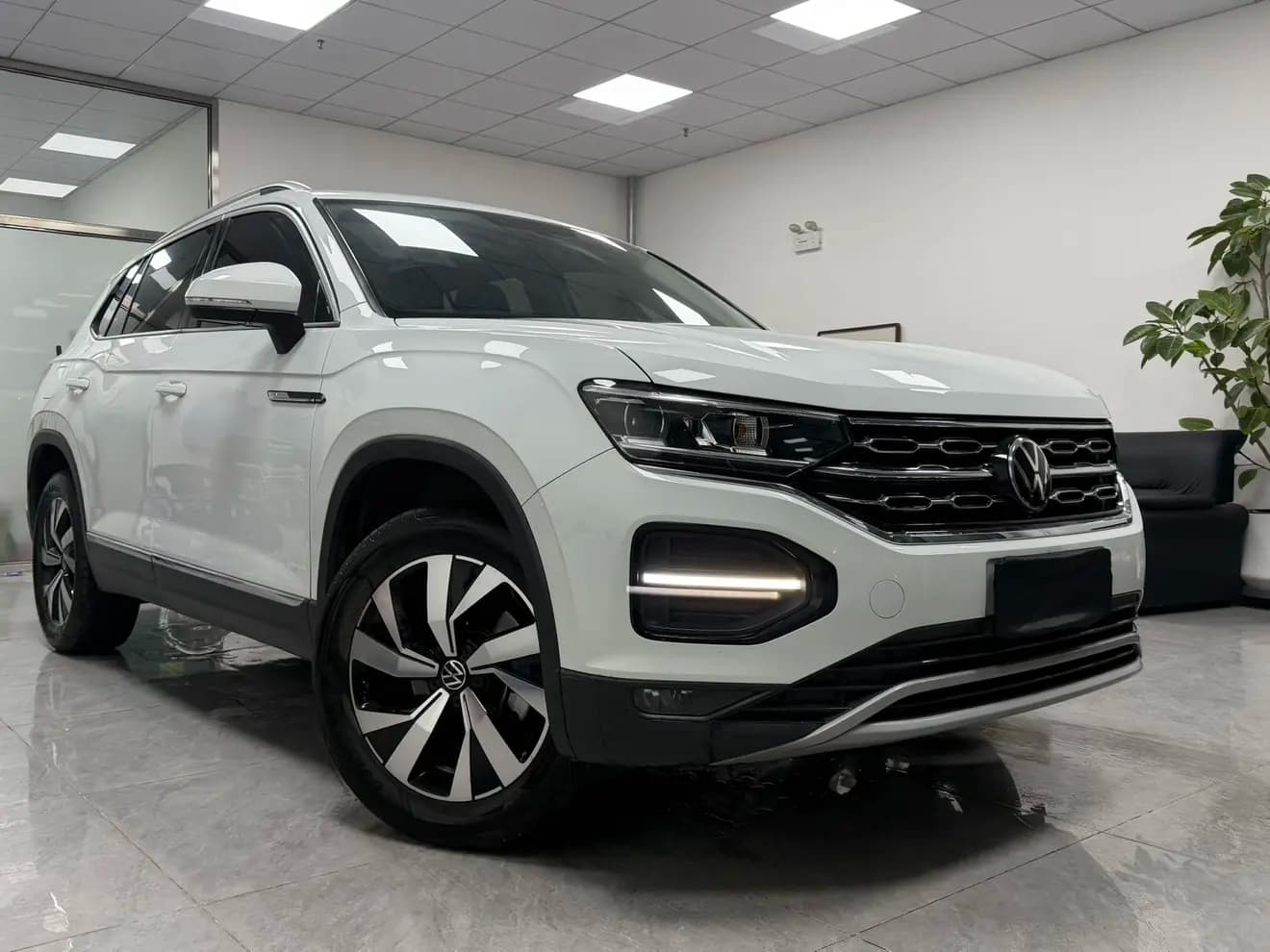 Volkswagen Tayron 2022 г. 34094 км. — фото 3