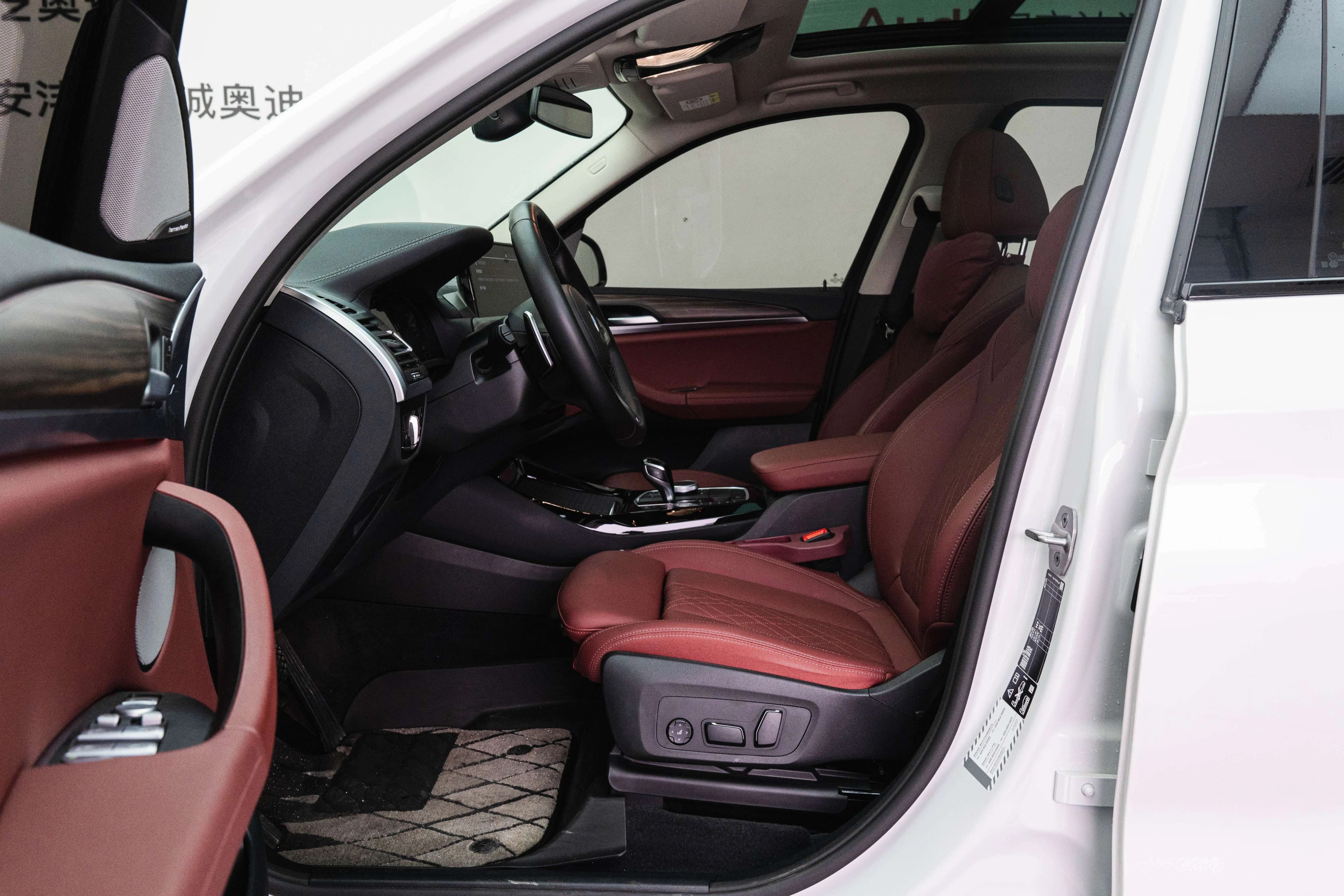 BMW X3 2025 г. 30061 км. — фото 19