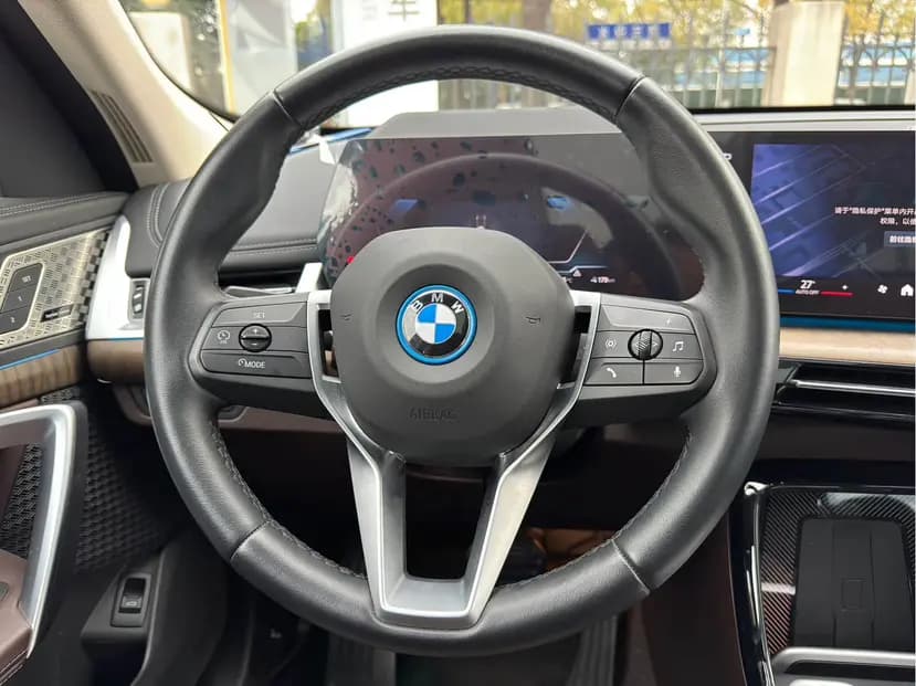 BMW iX1 2024 г. 26080 км. — фото 7